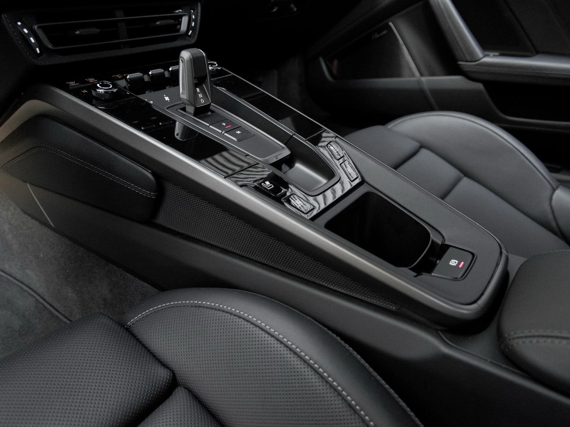 mph022_1982393040_23_45addccea0