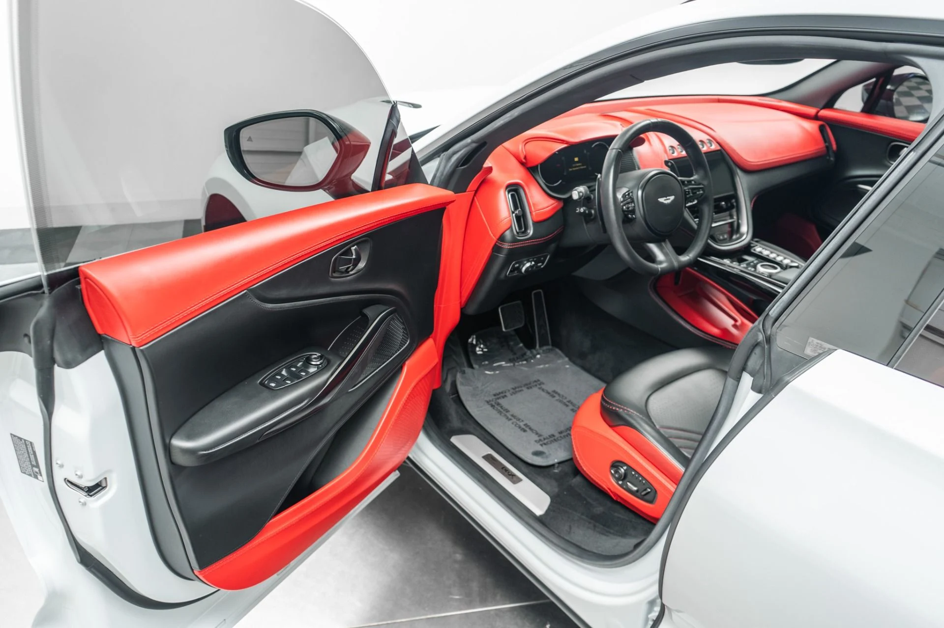 mph022_199507679_Used_2021_Aston_Martin_DBX_AML_Color_Indulgence_Pack_DB_Elegance_Pack_1783626326_64f1fe7aae
