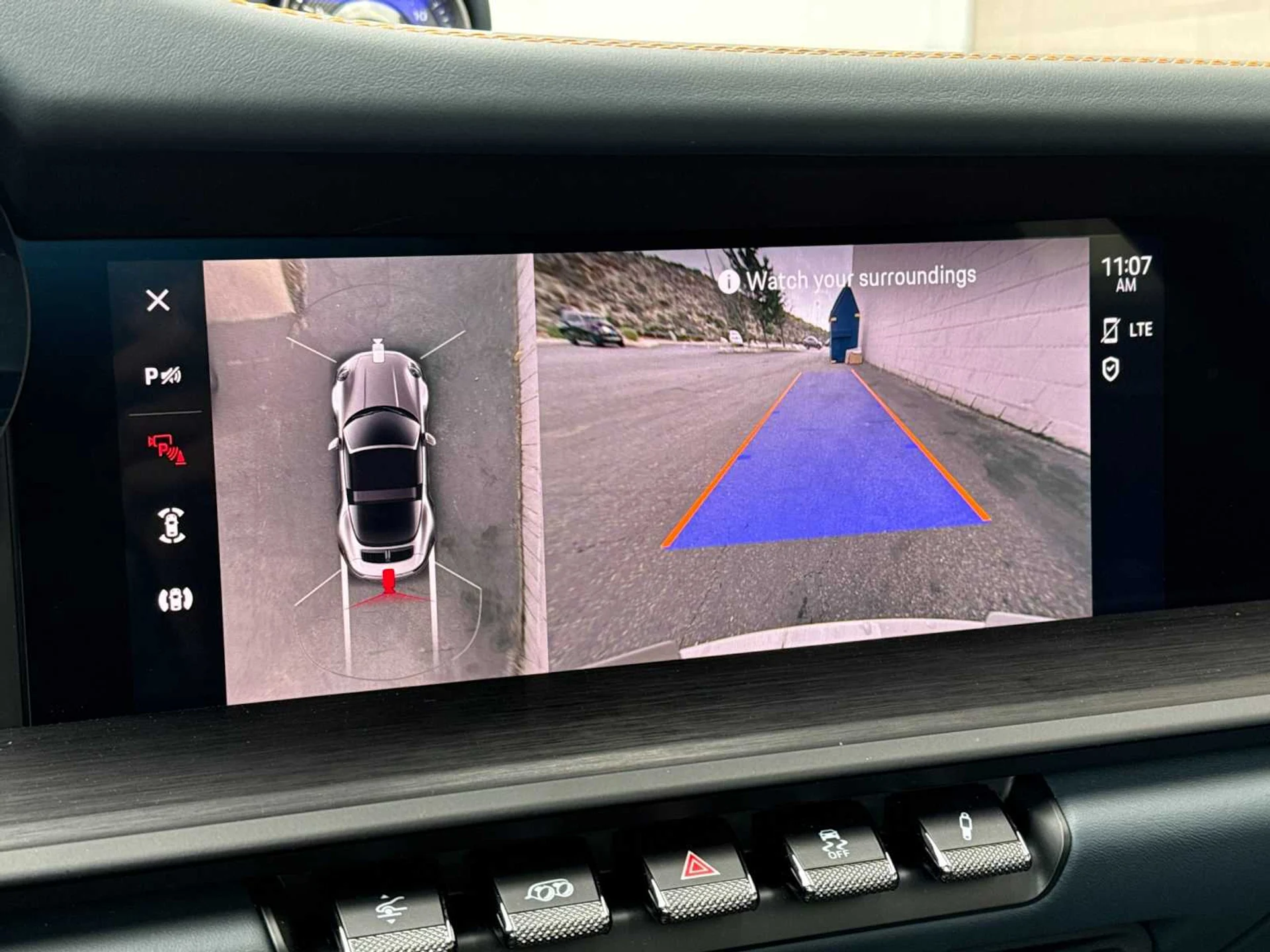 mph022_199877691_e4a2655c2f3a8da322bbb4355bce9bacx_7d7e1017dd