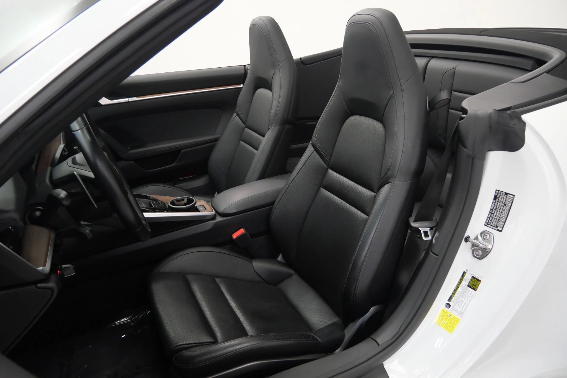mph022_2002637484_Used_2020_Porsche_911_Carrera_Heated_and_Ventilated_Seats_Bose_Audio_1781290304_97e6c2e2b9