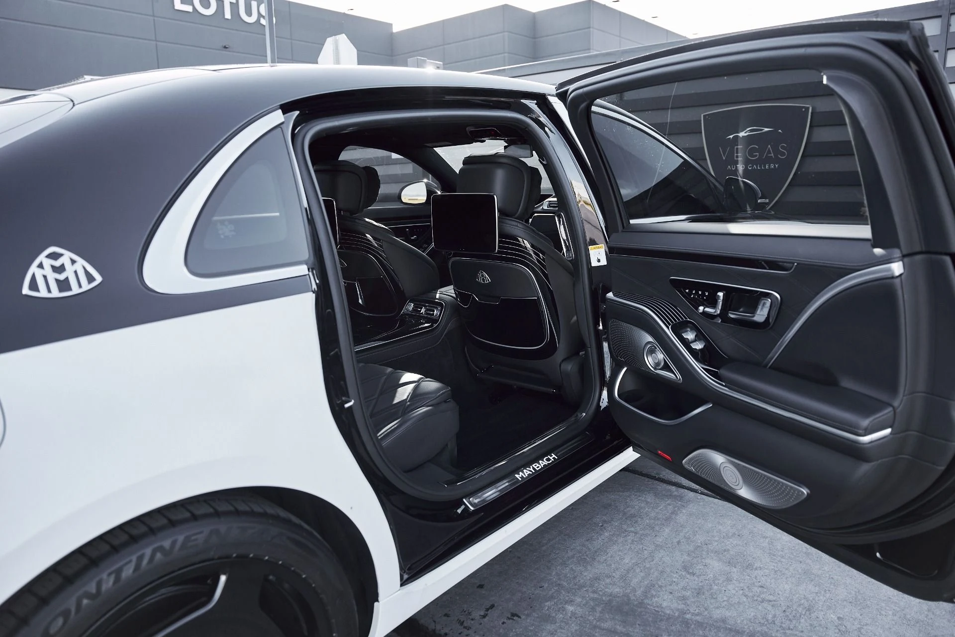 mph022_2010632537_Used_2023_Mercedes_Benz_S_Class_Maybach_S_680_1769803978_50ac4d298d