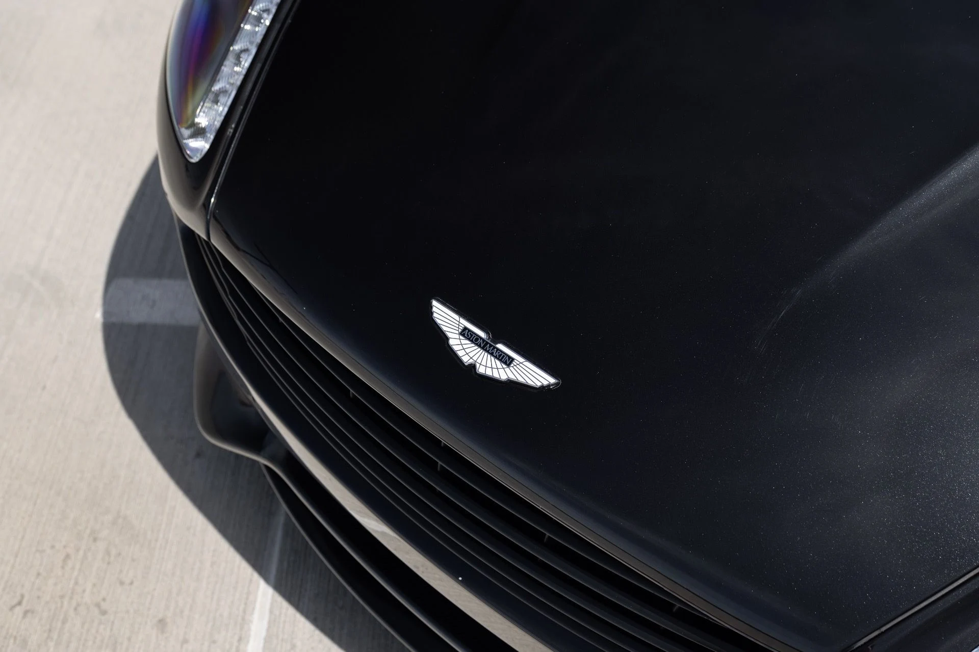 mph022_2012101466_Used_2015_Aston_Martin_Vanquish_Volante_1776978035_522ac63b09