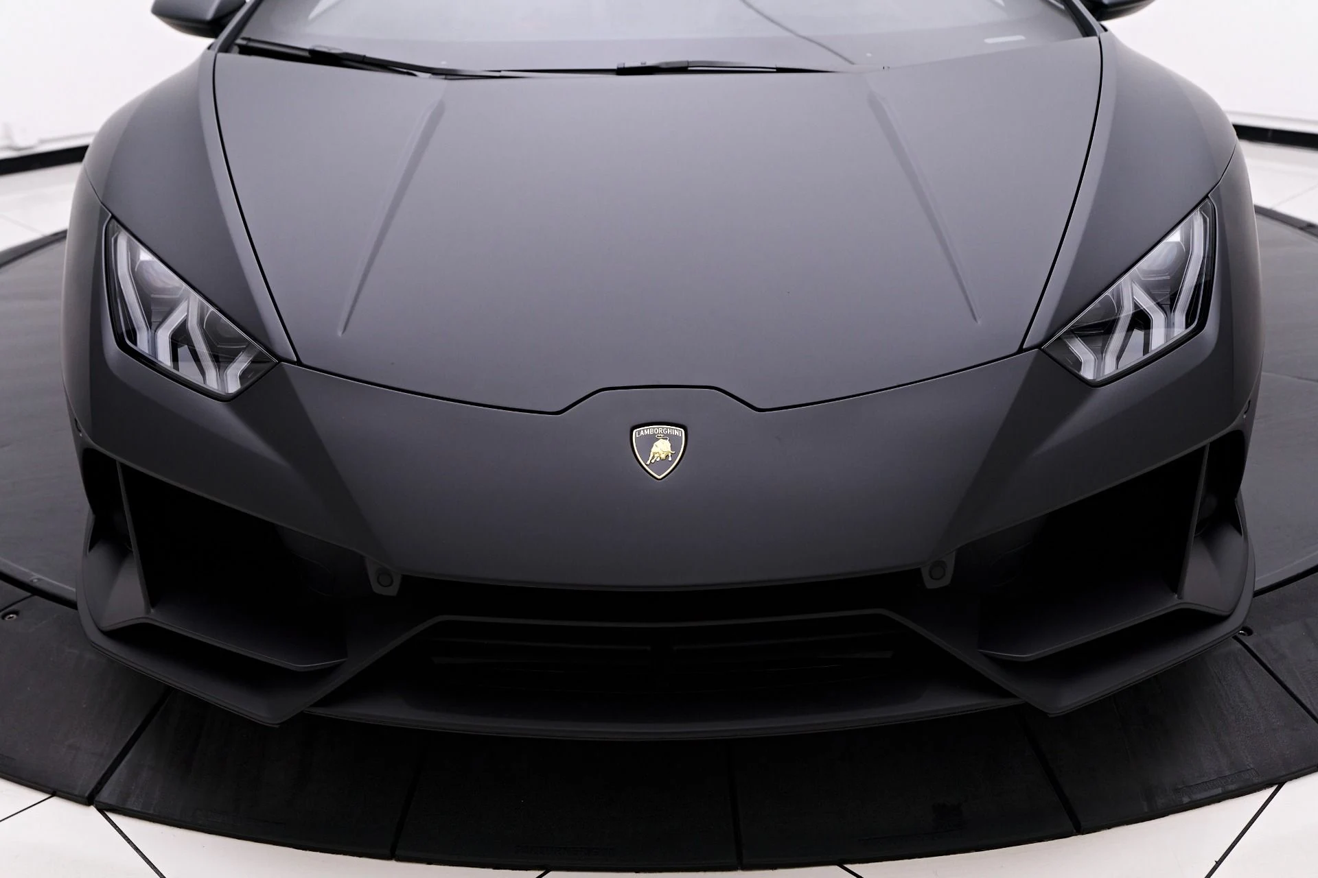mph022_2013150540_Used_2020_Lamborghini_Huracan_EVO_Base_1755655877_889fe032cb