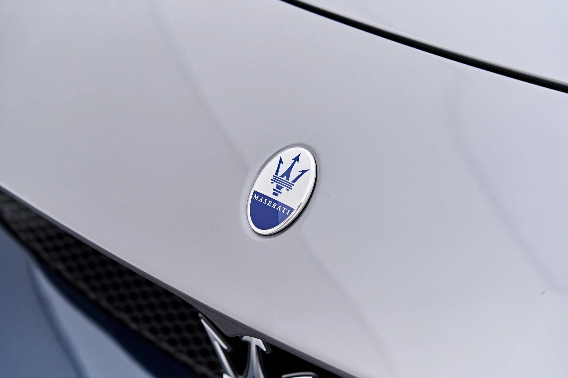 mph022_2015279548_Used_2023_Maserati_MC_20_Base_1791838821_40fcd6f3cd