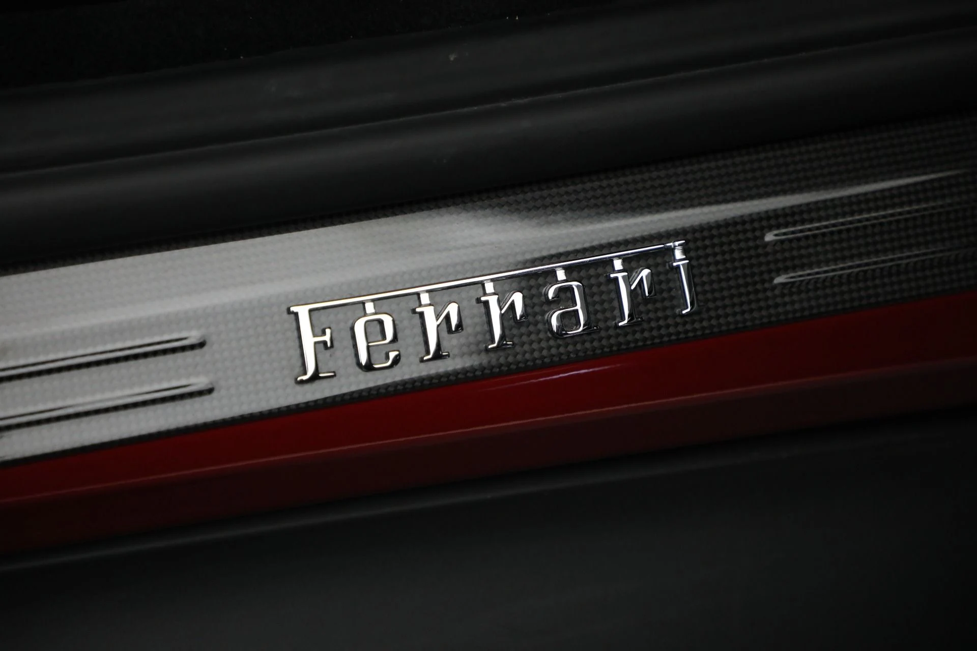 mph022_2020556261_Used_2021_Ferrari_Roma_1763160293_8e6ee96581