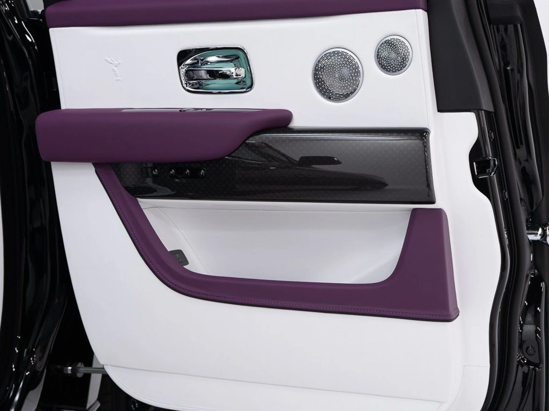 mph022_2028381248_67febd3a9b152a282a305c0c138b7d19_d250573c9e