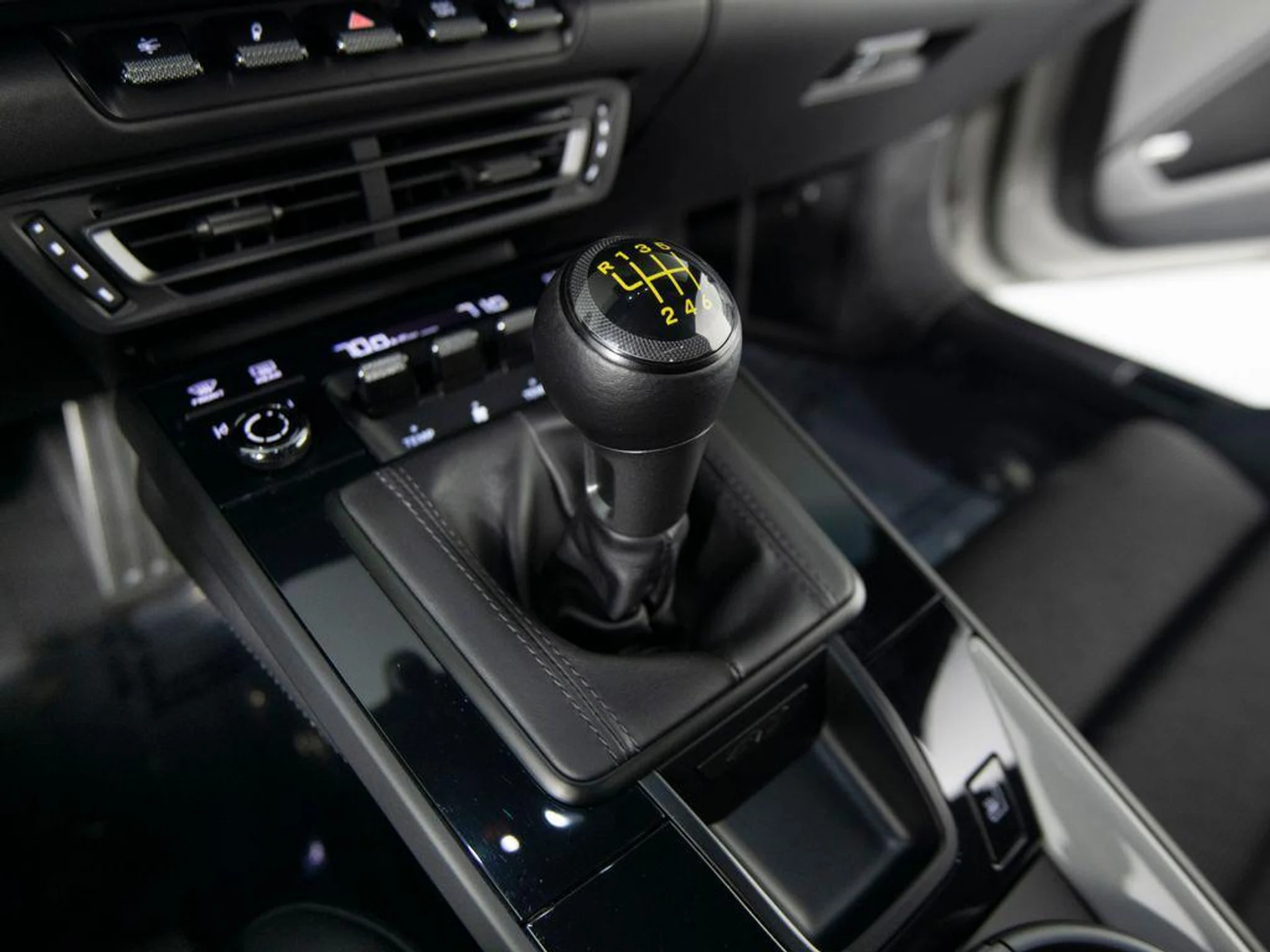 mph022_2029663981_C_Be_PJZ_Xlx5d_QT_Kk0if_AH_Ch_RO_8_A_5074a4ed8f