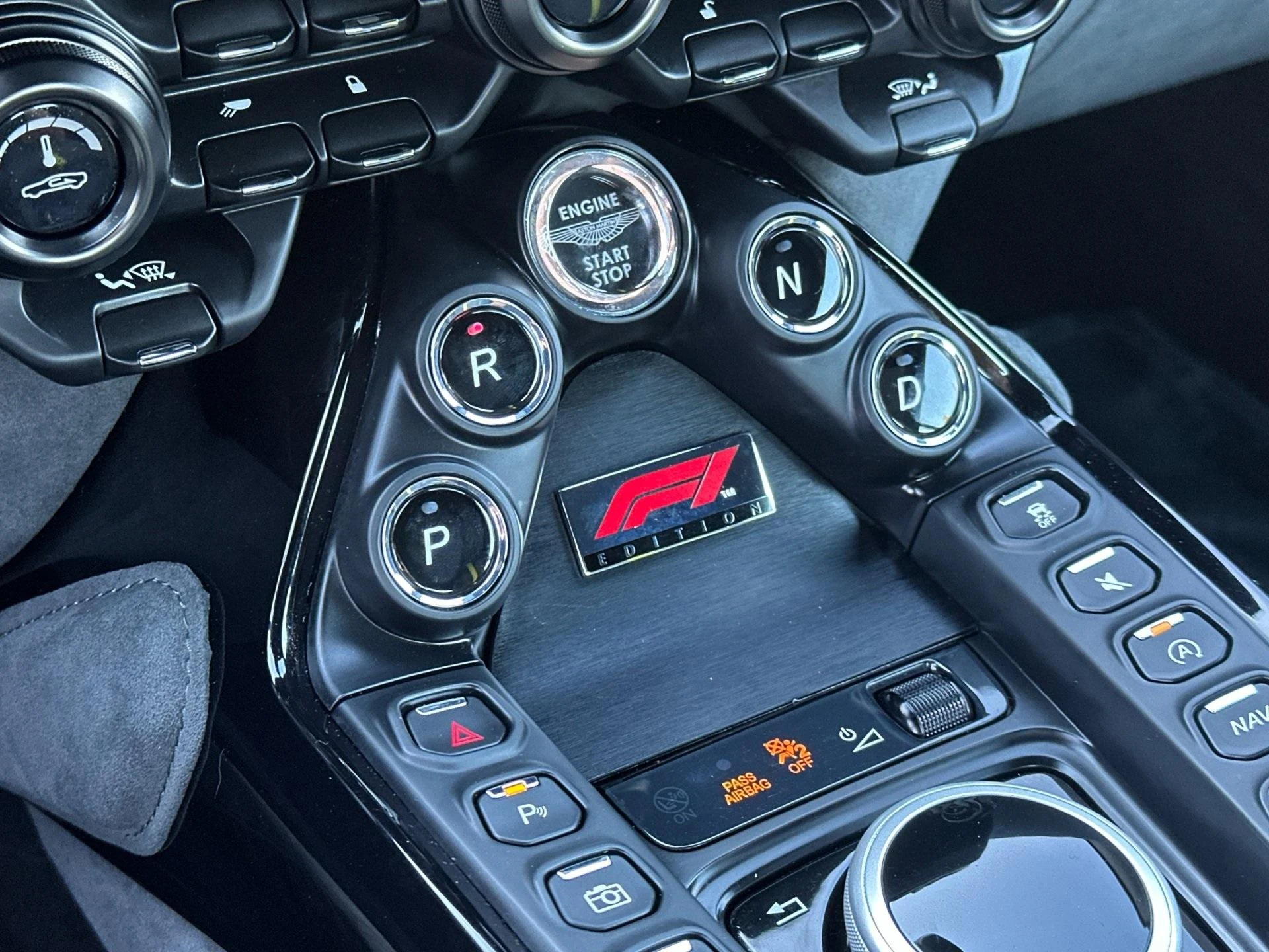 mph022_2031186606_Used_2022_Aston_Martin_Vantage_F1_Edition_1765551973_843a307fd7