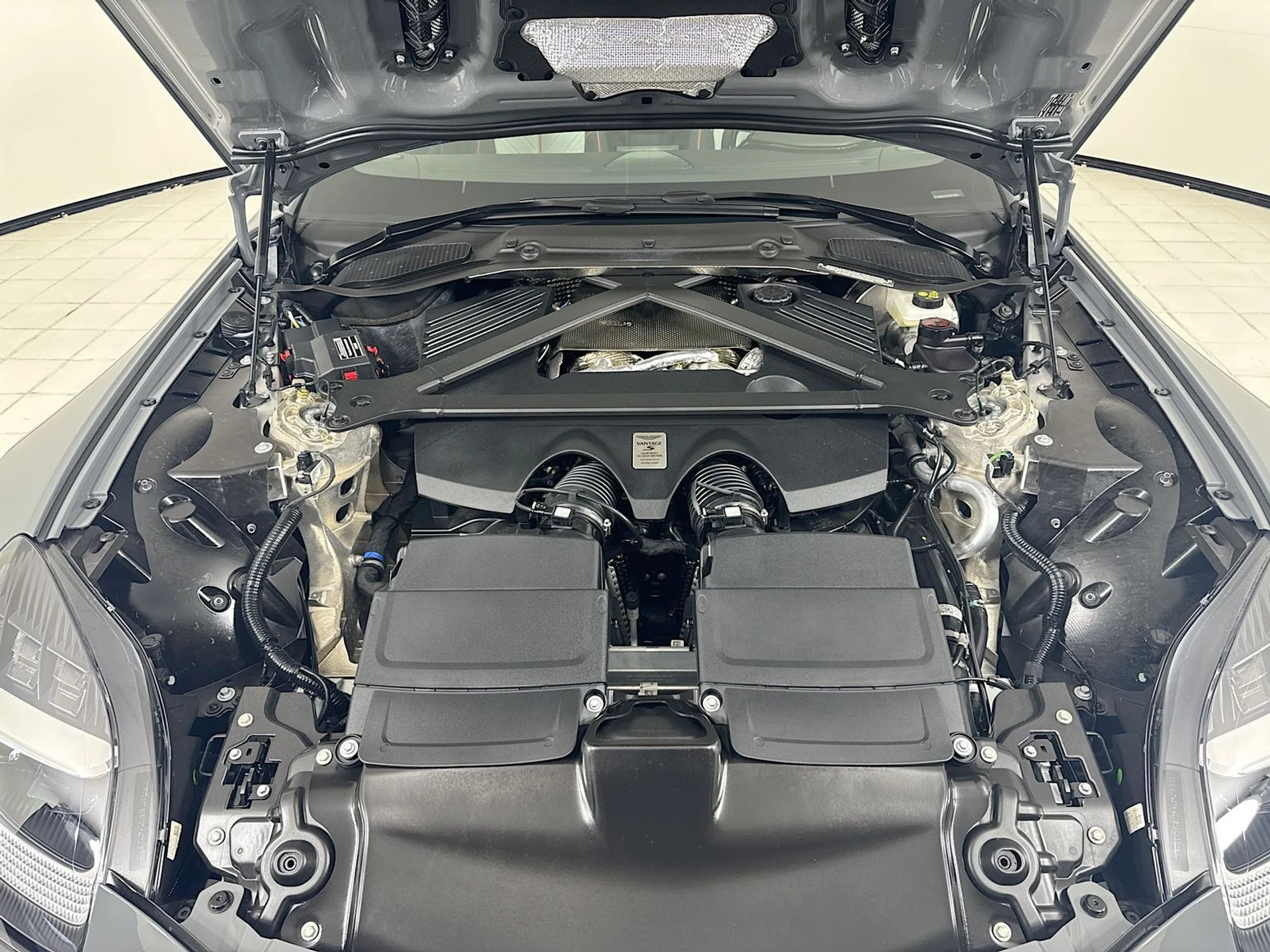 mph022_2034514930_77a06e1baf77d533e6cc47a454a1bb9ex_5ba6d060d1