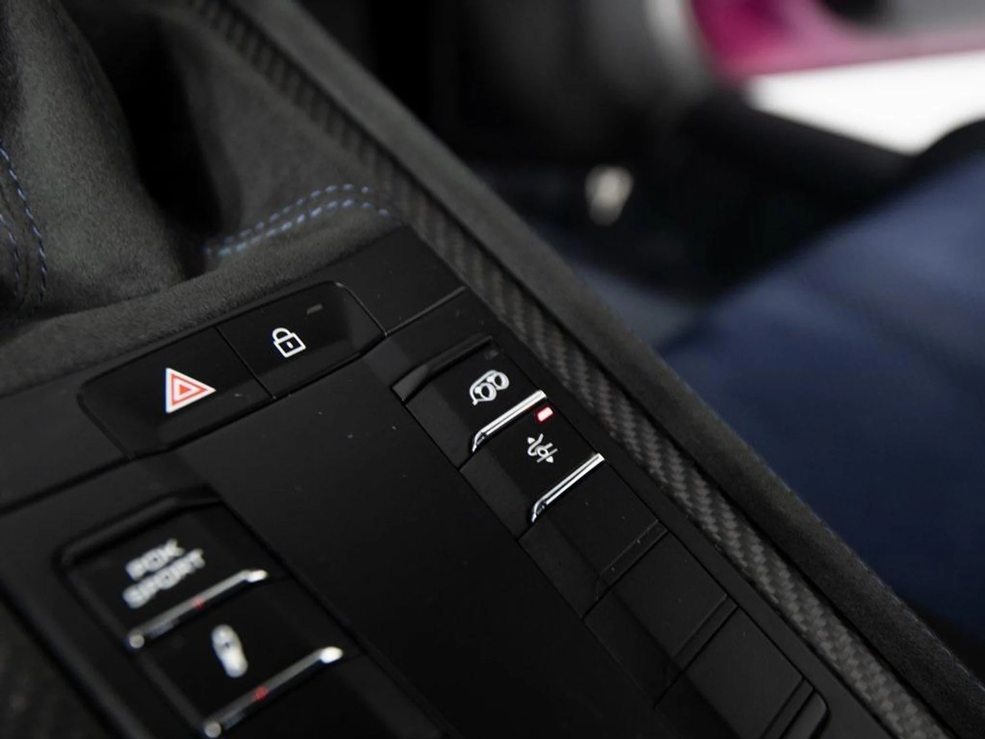 mph022_2035549284_I4_YU_Erxr1_U95ap1t_I0bdz_Vr_Z_Ev8_e61ce718cb