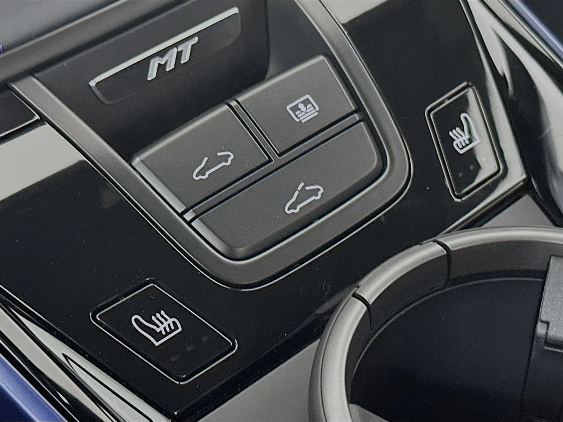 mph022_2042261776_dba3d6a3f5130ba3a02bd98e54edfcbax_35dacddbb7