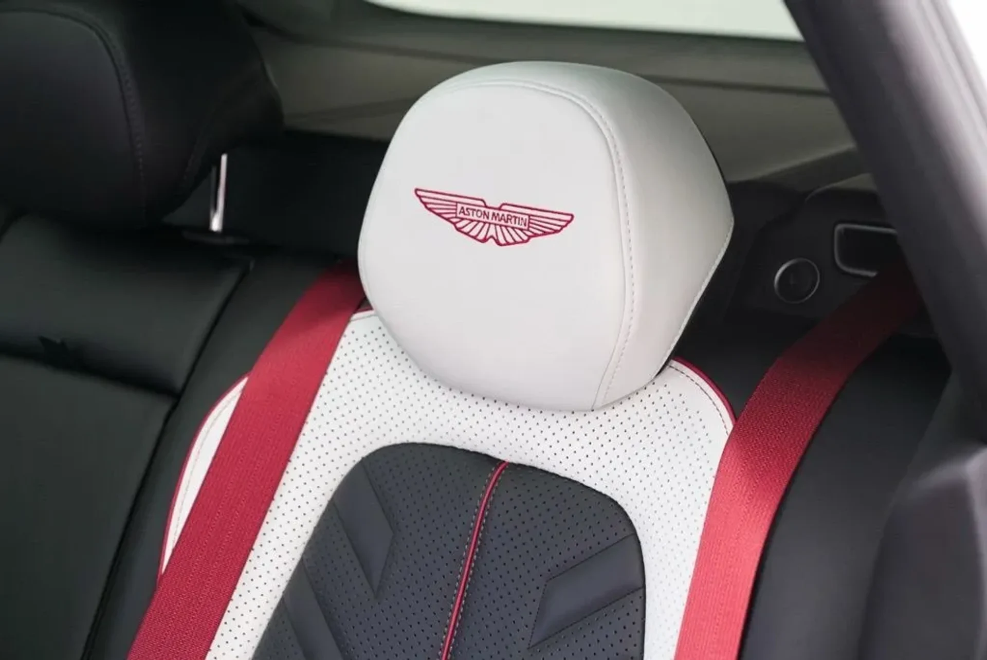 mph022_2052327673_yyca3zawrqh111tq62bh5nm7igzh_1162d38862