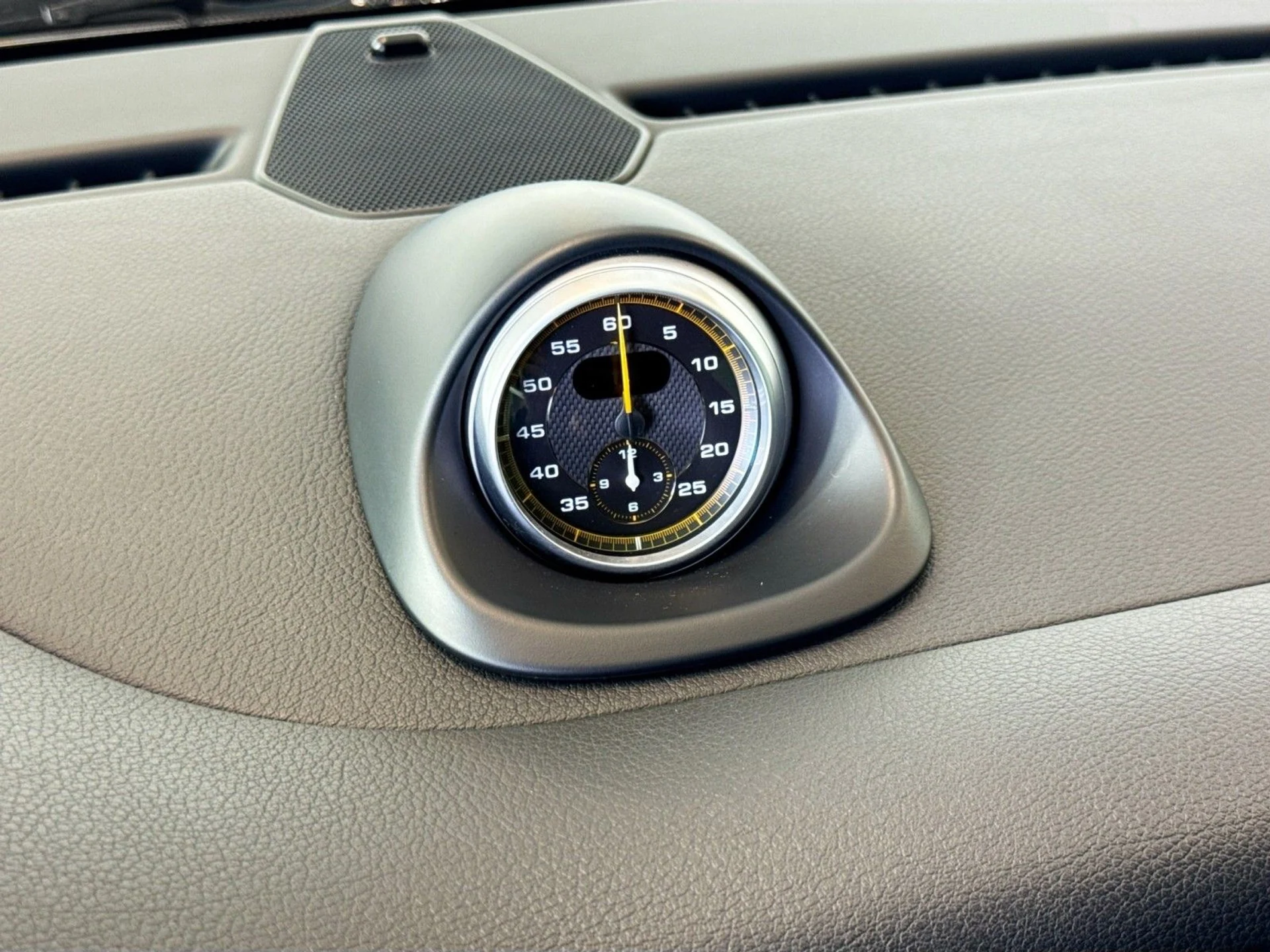 mph022_205462530_484bb79379bcd63f8f8e94fbb3a71cfa_ec91019fa7