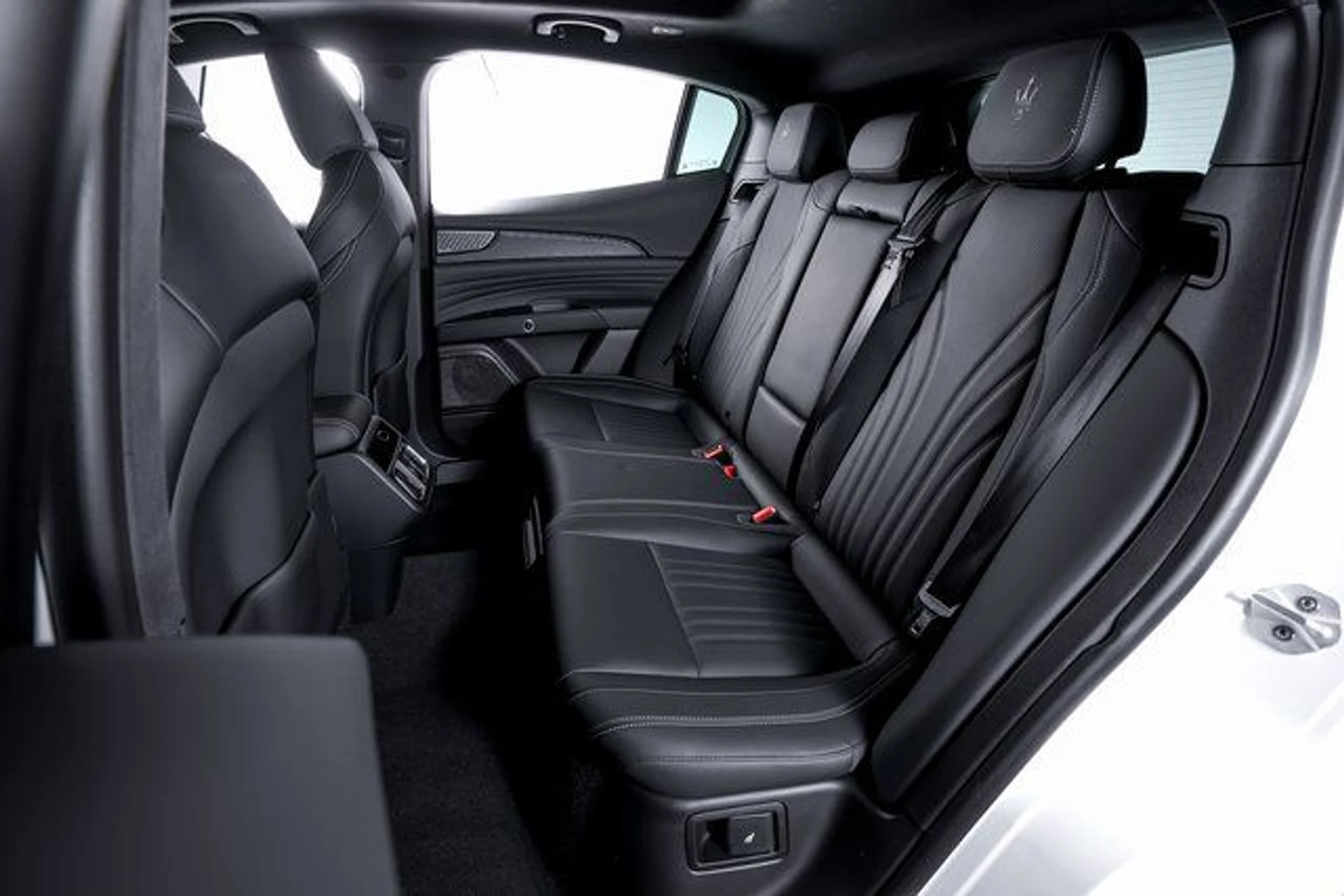 mph022_2054874626_761e0e1f8b2bb1703d1fc5e782dac773x_e41d498d7b