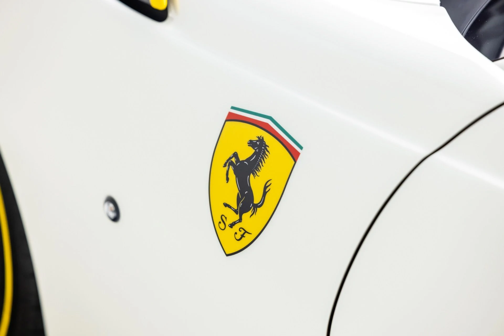 mph022_2060163924_13030_p23_l_9bf717e96d