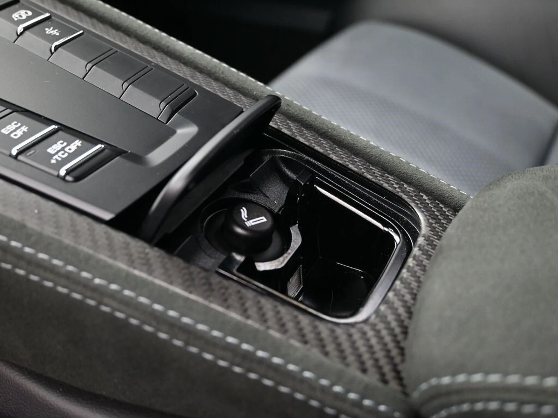 mph022_2060541222_be2e3fe5dbeec3d5d07b4179b2ff077cx_f656f693ce