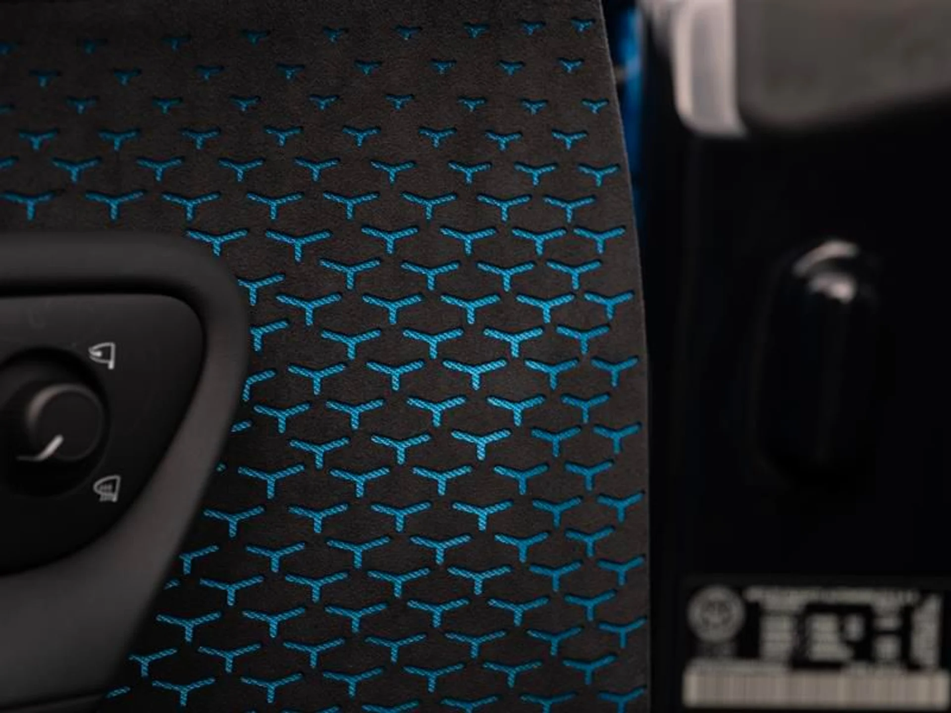 mph022_2063425189_4e1trtx2_6391c5c574