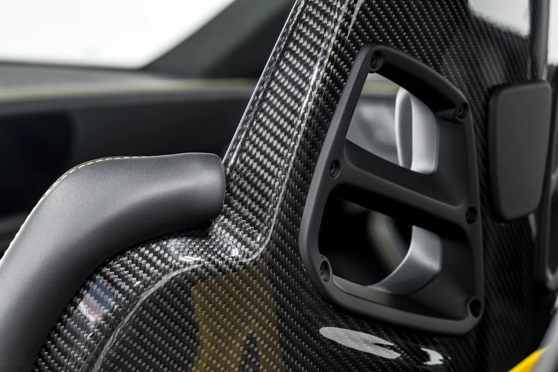 mph022_2064207046_a56d355a2e4fadfd85274c1cb6667987x_7447e56804