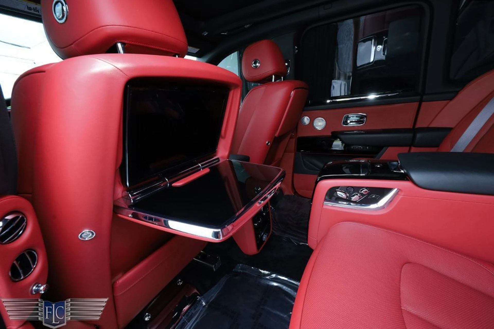 mph022_2071895588_used_2019_rolls_royce_cullinan_sportutility_6305_22963693_23_1024_ce9e90d90a