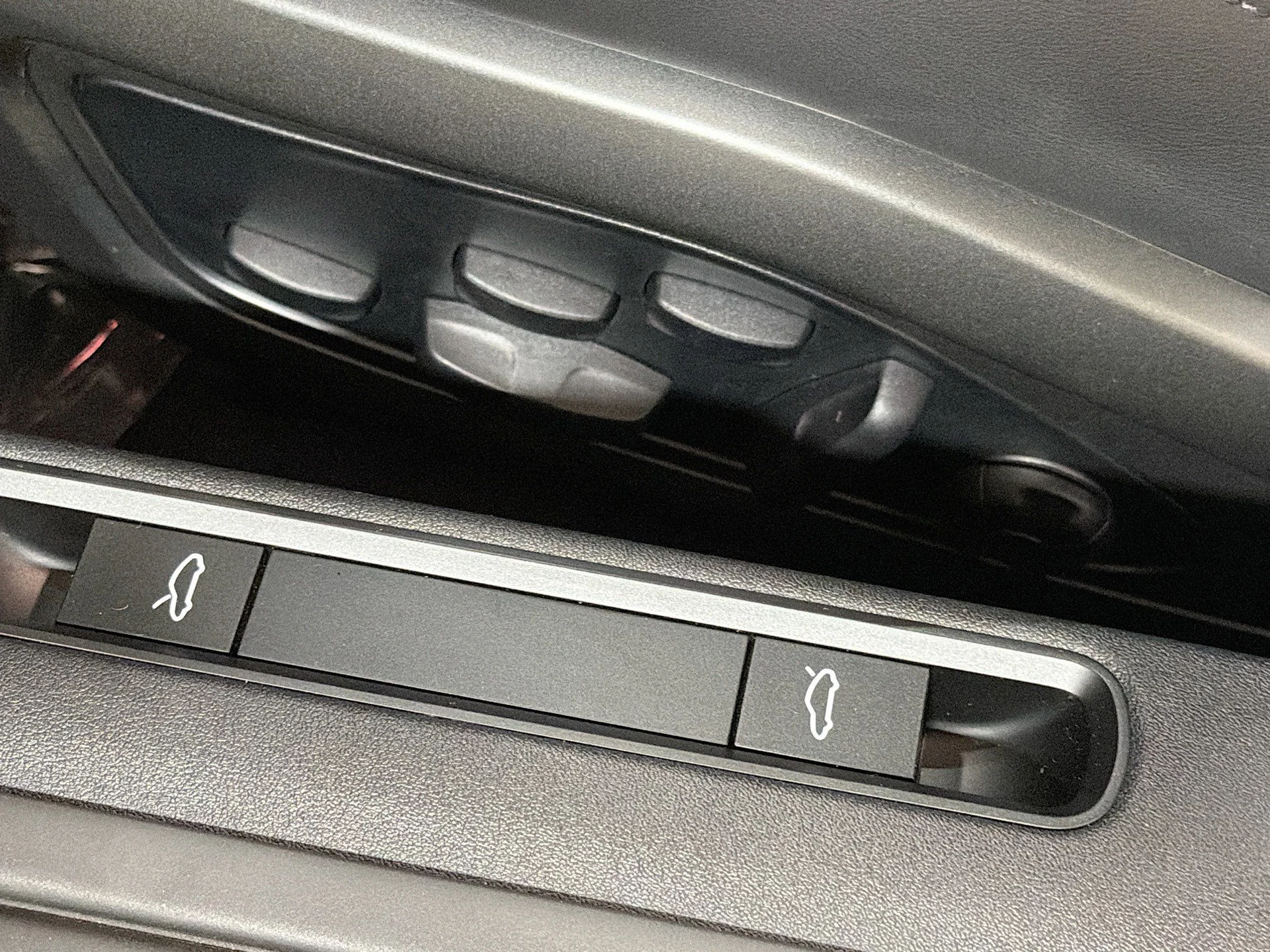 mph022_2074565878_5f3f5197c81538e53b742310e4c87e98_9d5a727896