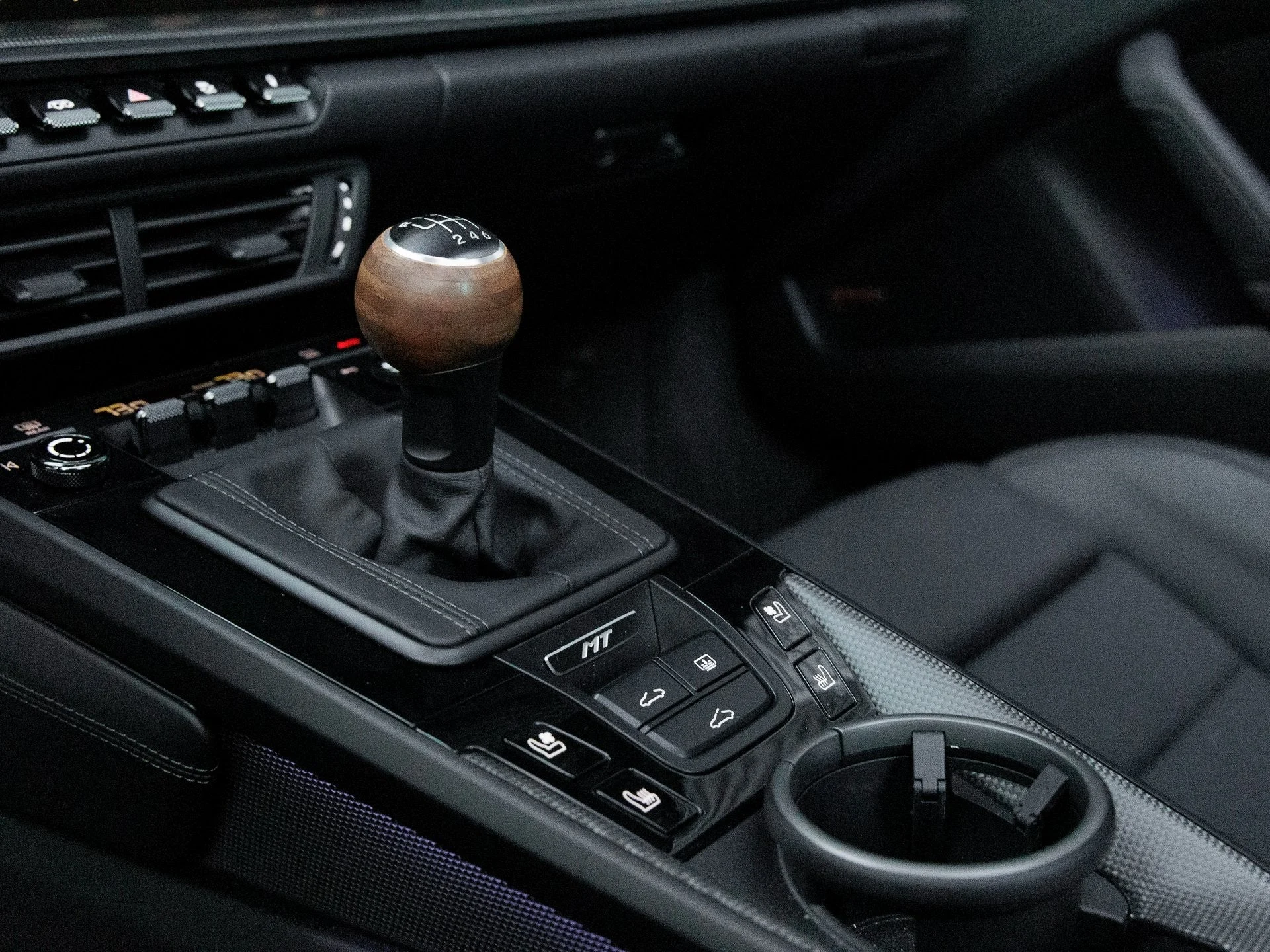 mph022_2077115208_23_1f402d371b