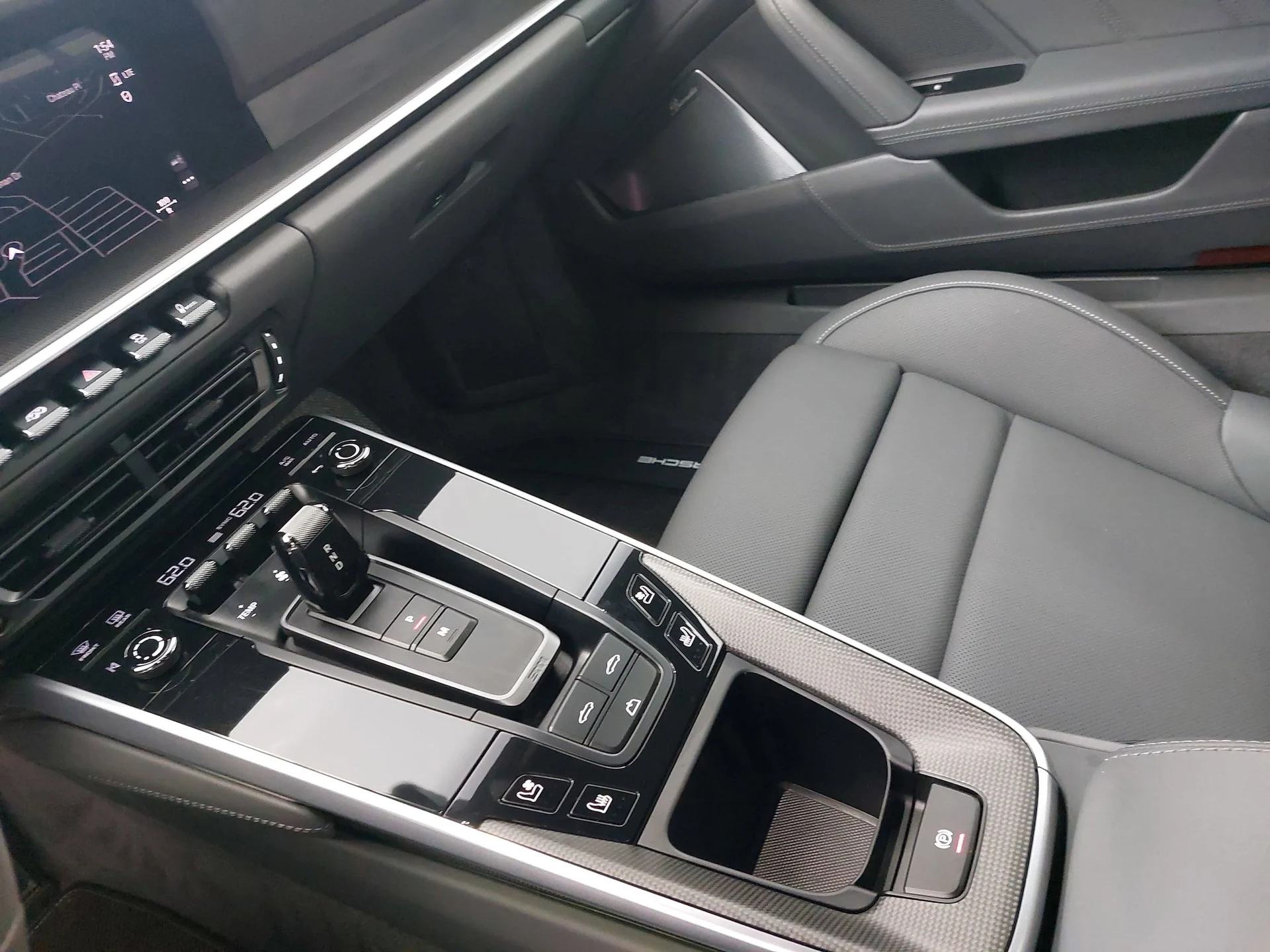 mph022_2080805110_9aff8659ab27252cc6461906892bcaadx_3845ea9e27