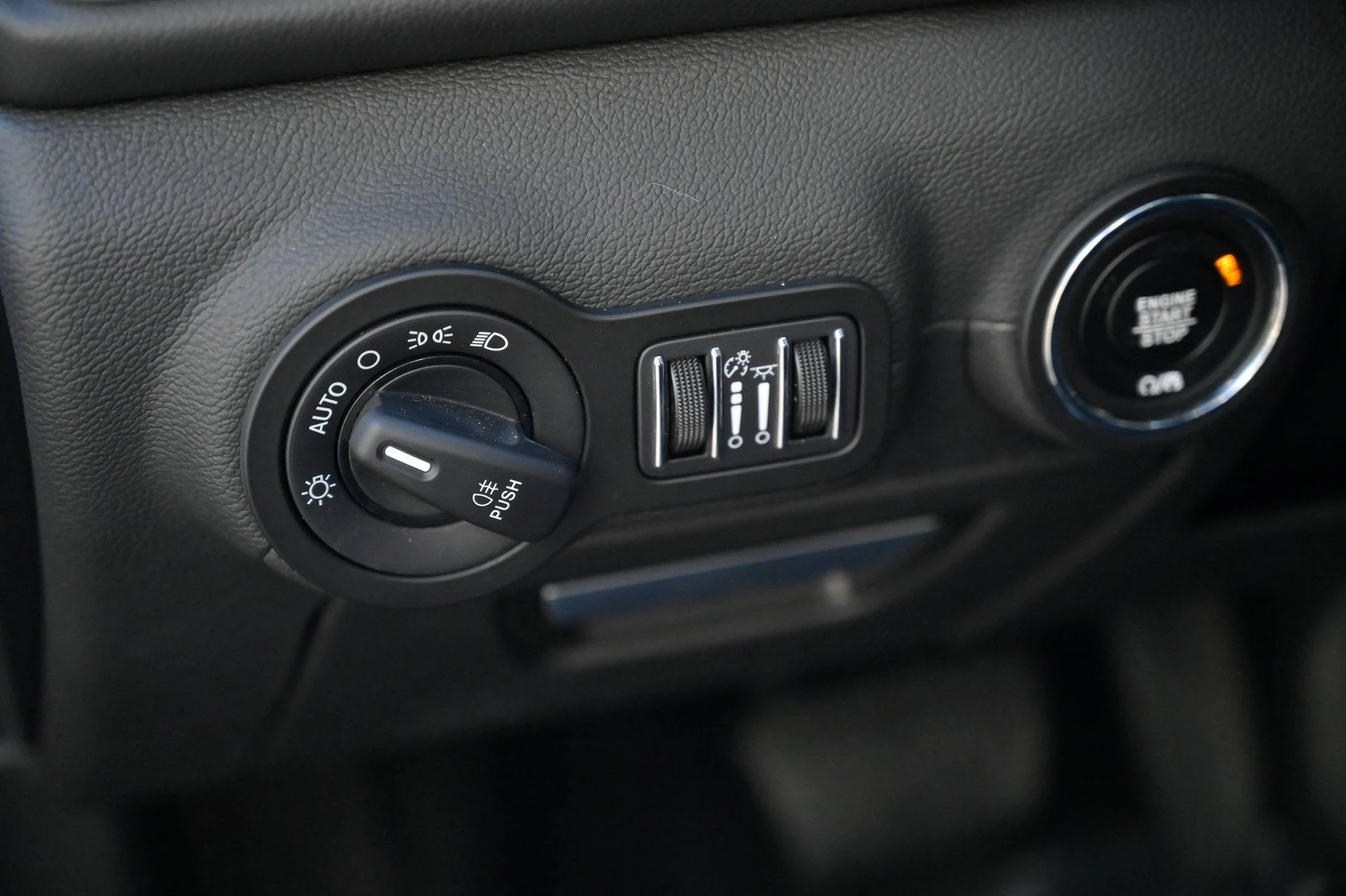 mph022_2083803197_1f3351541a6c46ada1ff03b3dd511459_27430fcfbb