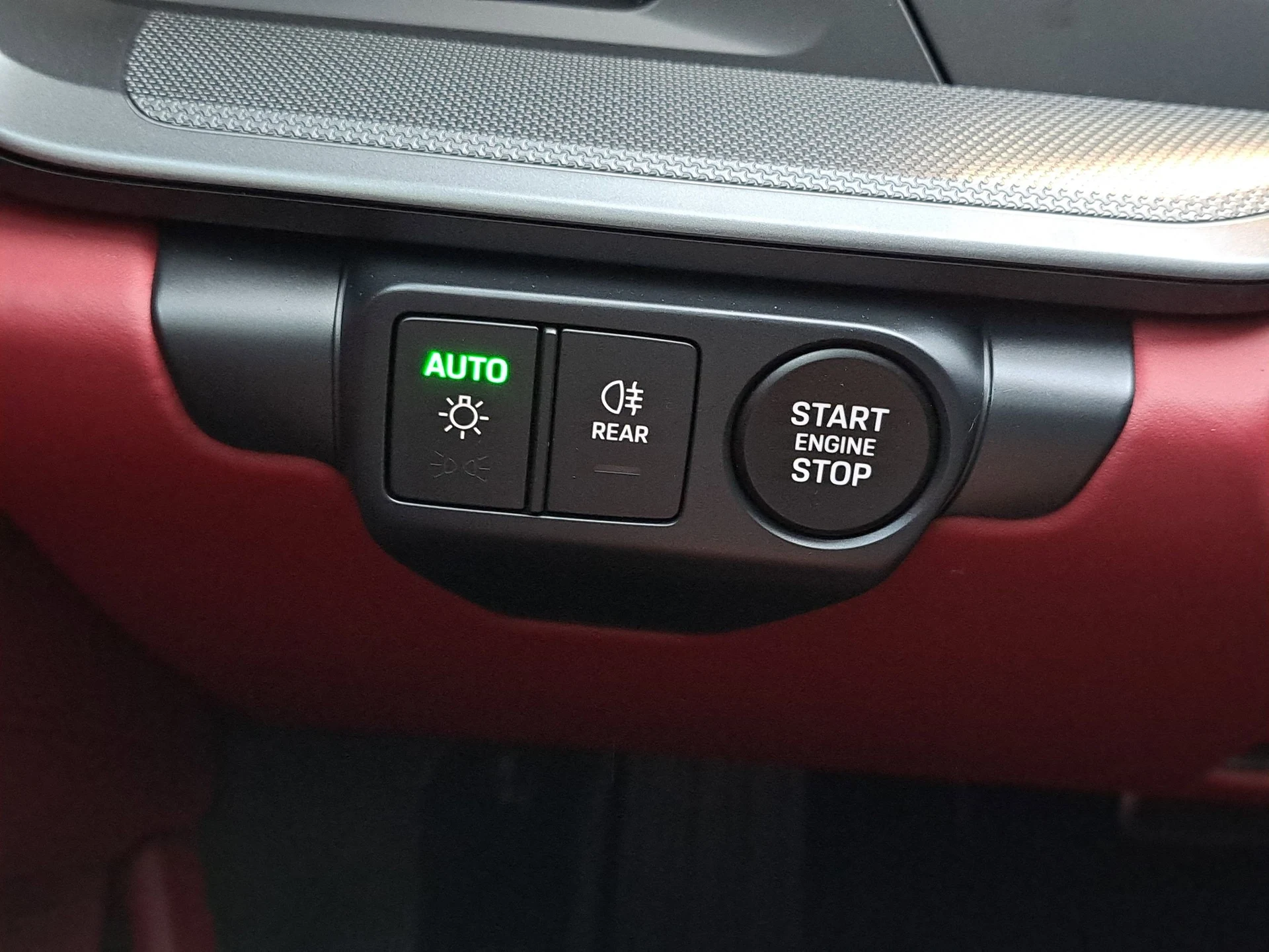 mph022_2084240977_c6adc805eb31d5a2bc1bcc47cf776bf0x_31010a8356