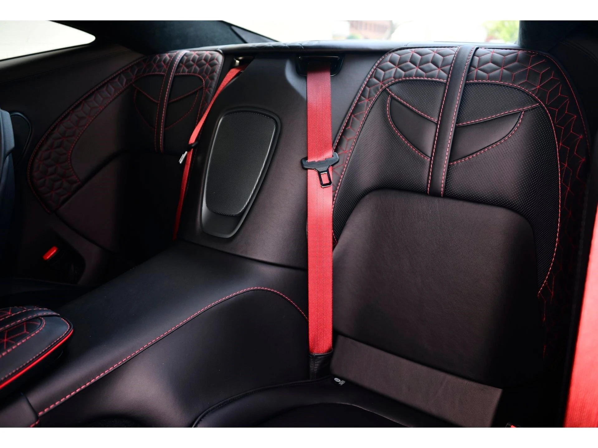 mph022_2084513957_342be16f5f6a2abccf23eb59af83321fx_fe3f451f2c