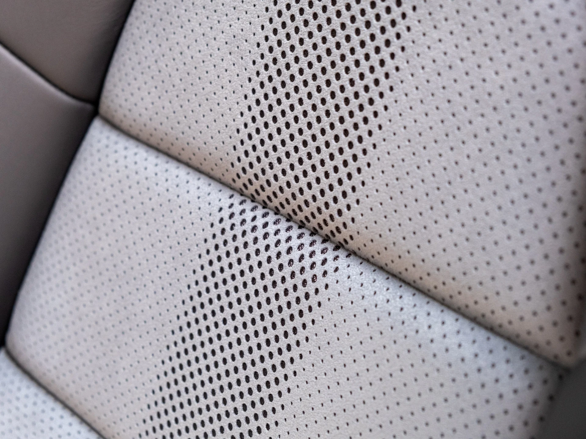 mph022_2084646950_23_8dba5b268c