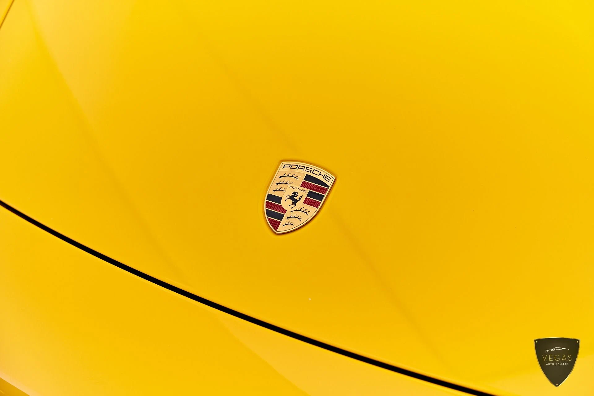 mph022_2084819350_Used_2025_Porsche_911_Carrera_1784942467_d9bdff3791