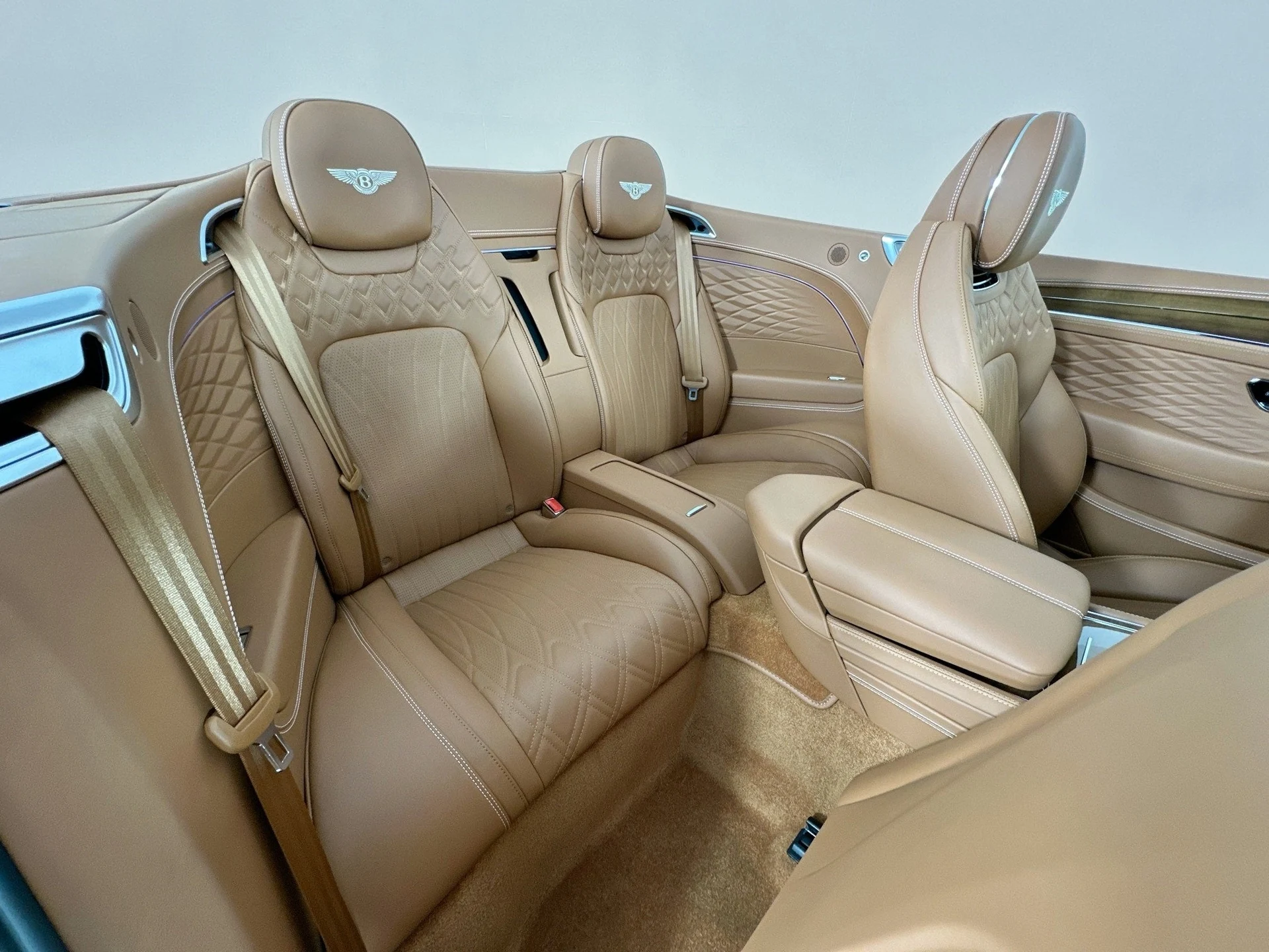 mph022_208881749_23_756690ba8c