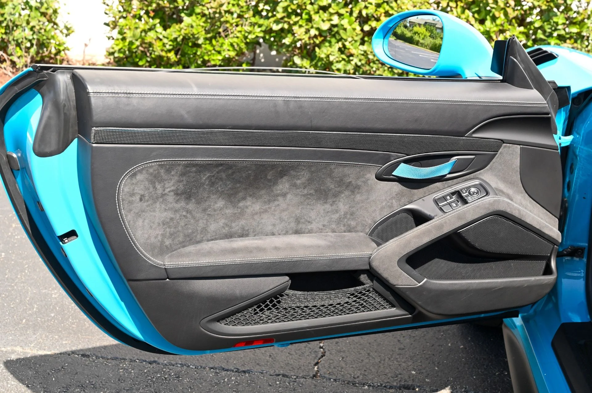 mph022_2093953927_Used_2019_Porsche_911_GT_3_RS_1772736329_b73198bddd