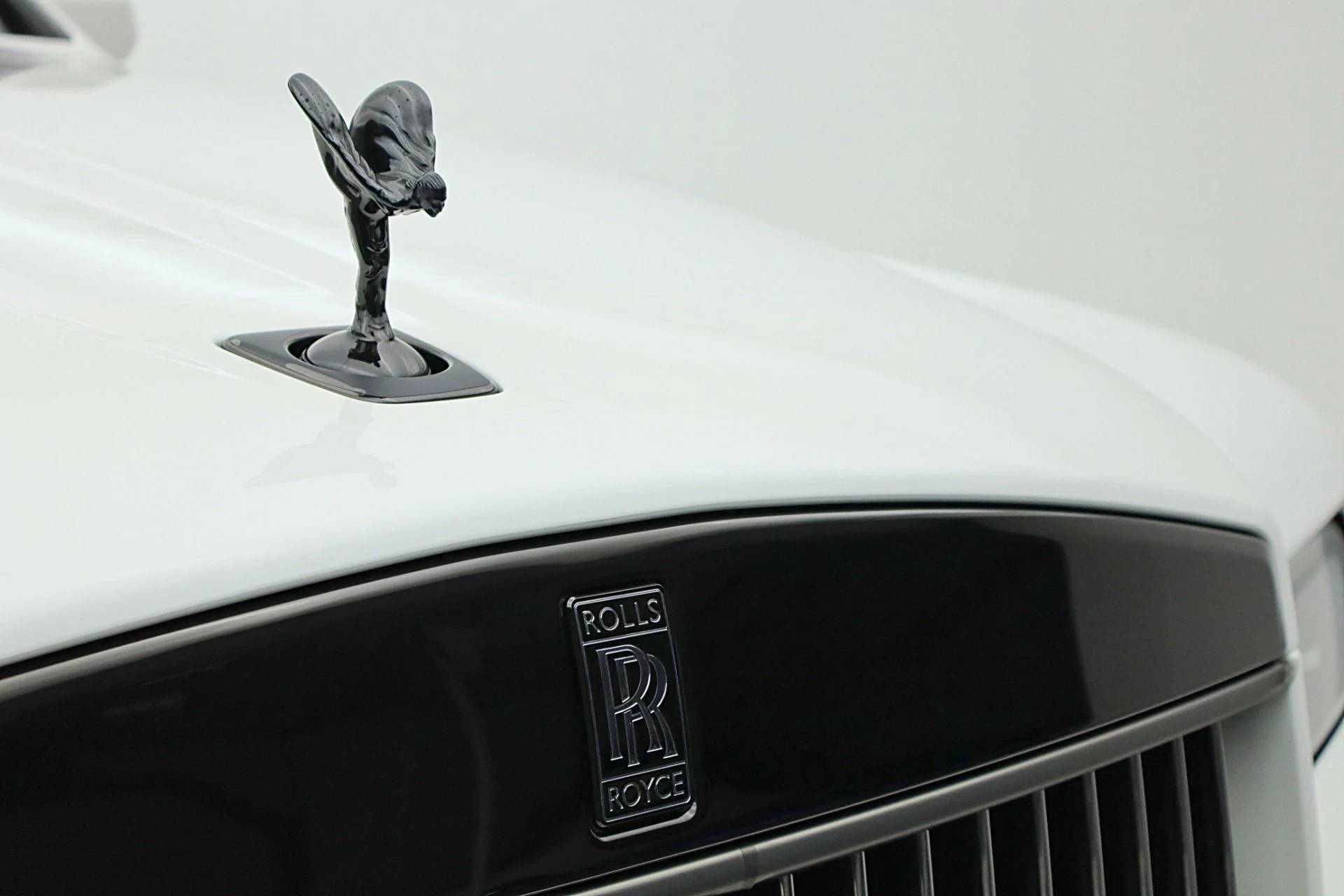 mph022_2095818002_New_2027_Rolls_Royce_Black_Badge_Cullinan_023dadab5c