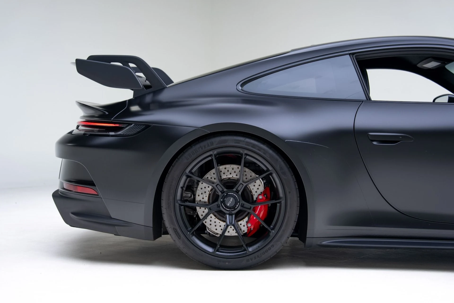 mph022_2097614096_Used_2022_Porsche_911_GT_3_1769108118_01bf23dac7