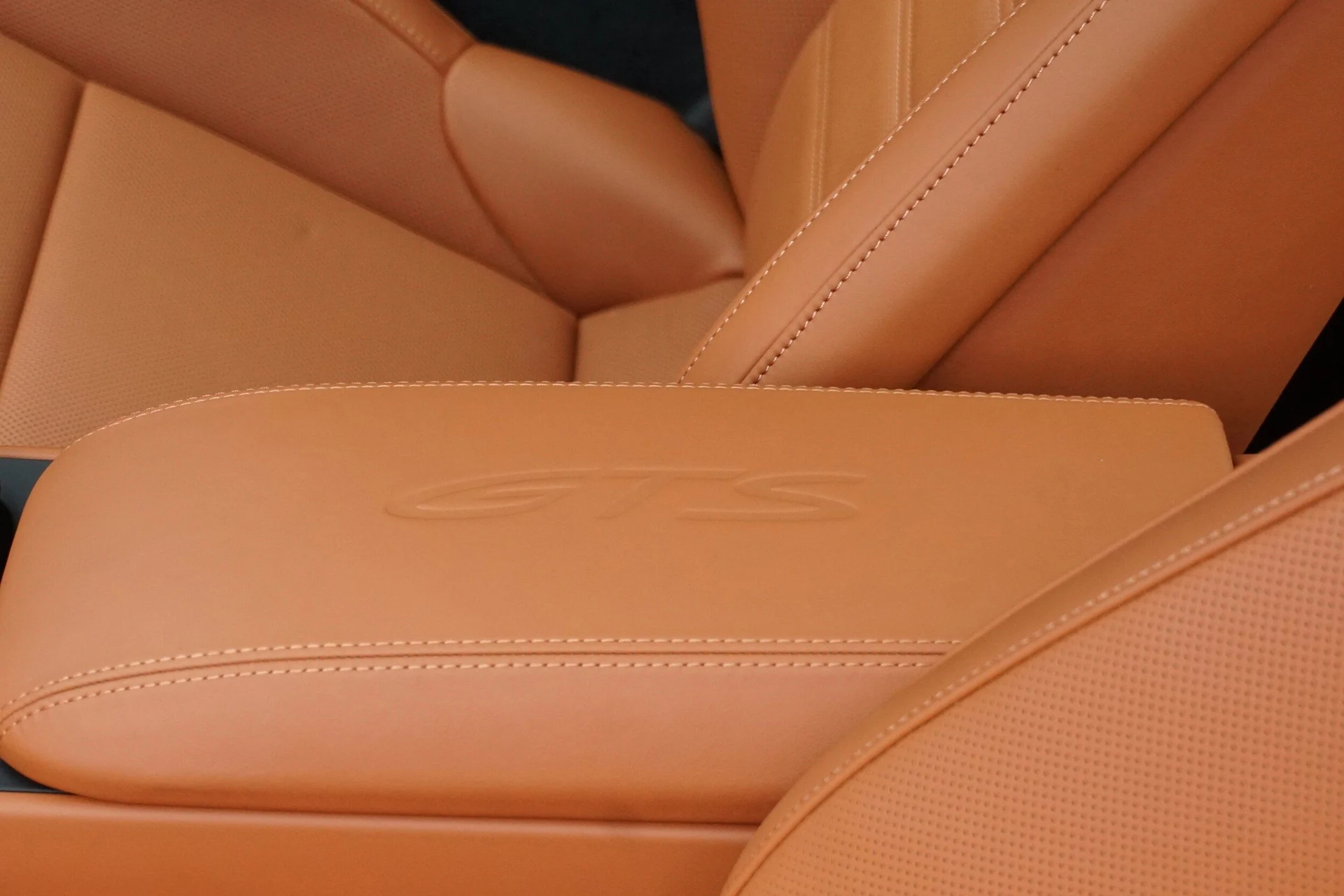 mph022_2097786588_2b02650e242aea48988f990d1a3ce73fx_3a0d8e2fa9