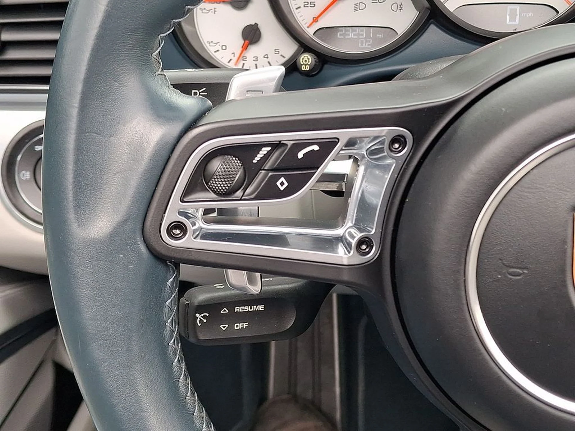 mph022_2099355568_e9b15a4dd0d33e91036ad5e38cd28459x_fa7e883fa2