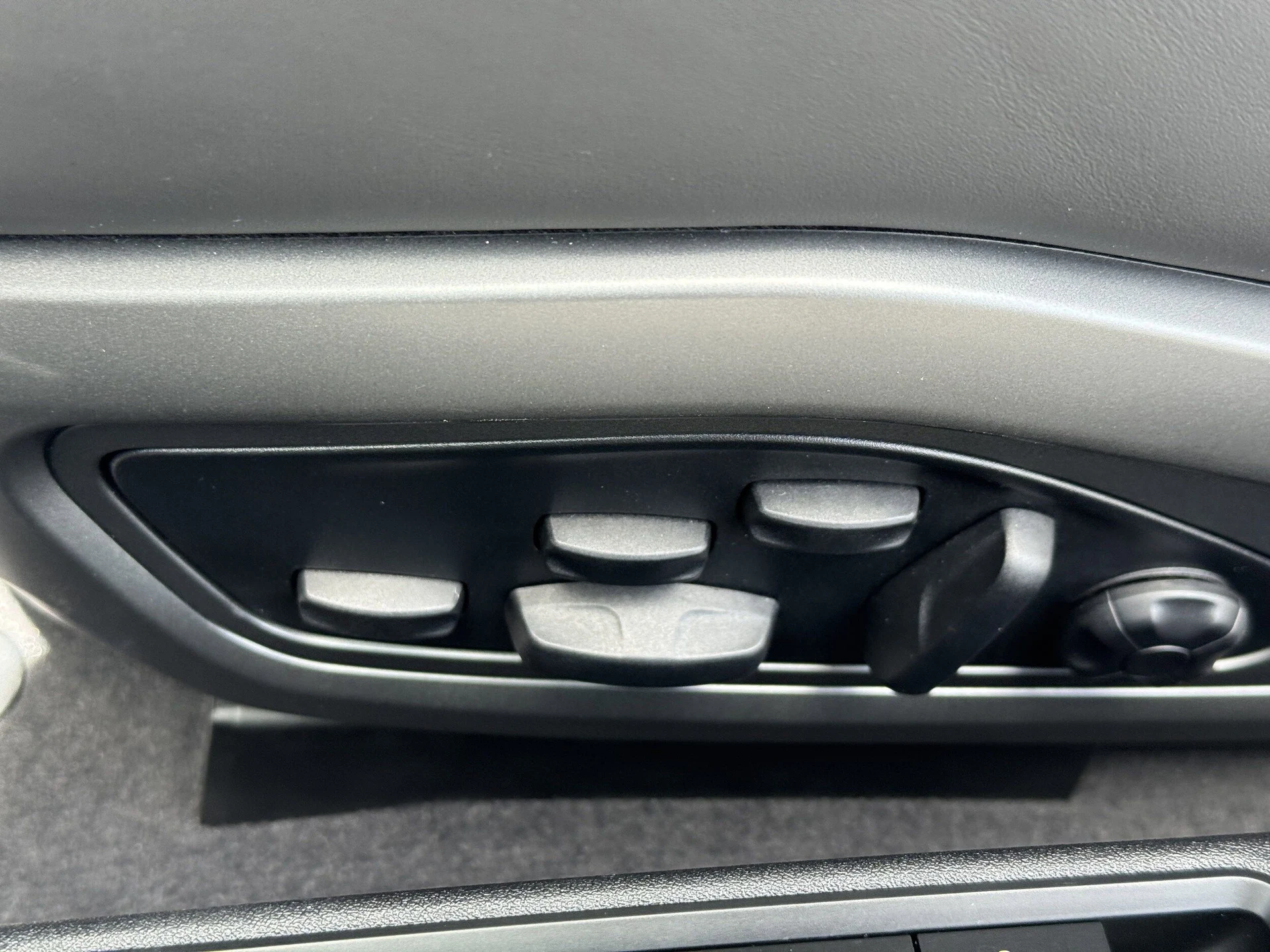 mph022_2103670014_c6867624900d786e7cc4efad68db0bb2x_60ad52c577