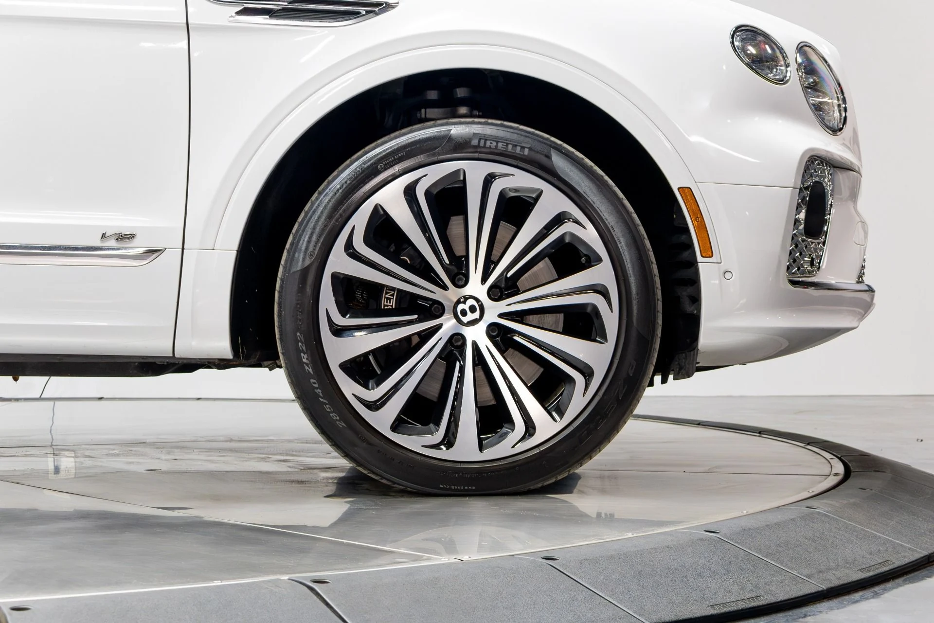 mph022_2119176328_Used_2021_Bentley_Bentayga_V8_First_Edition_1774291657_b834c003ee