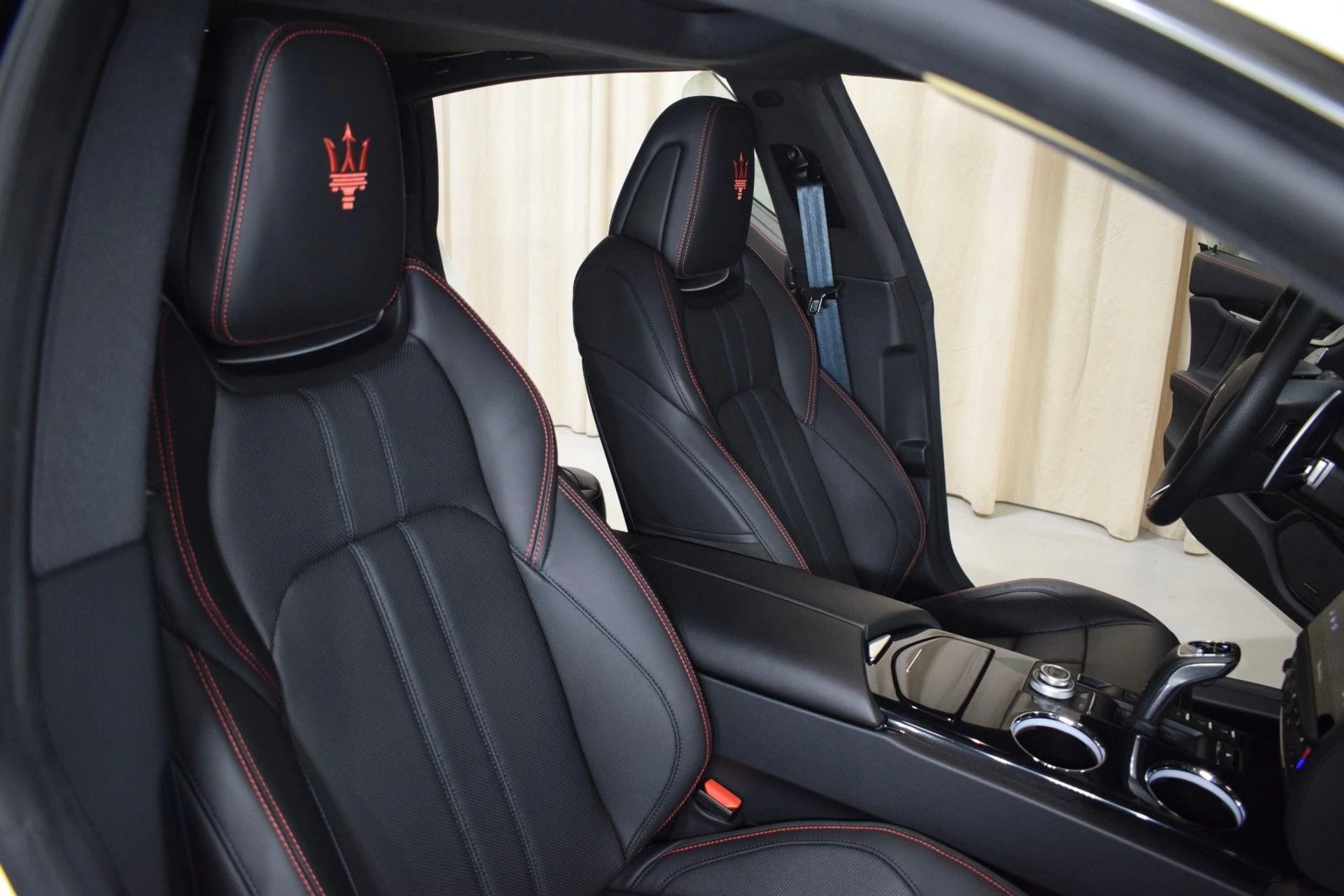 mph022_2121968983_ab03bd34b2a845e664928b3c8d7df854x_3446187b1e