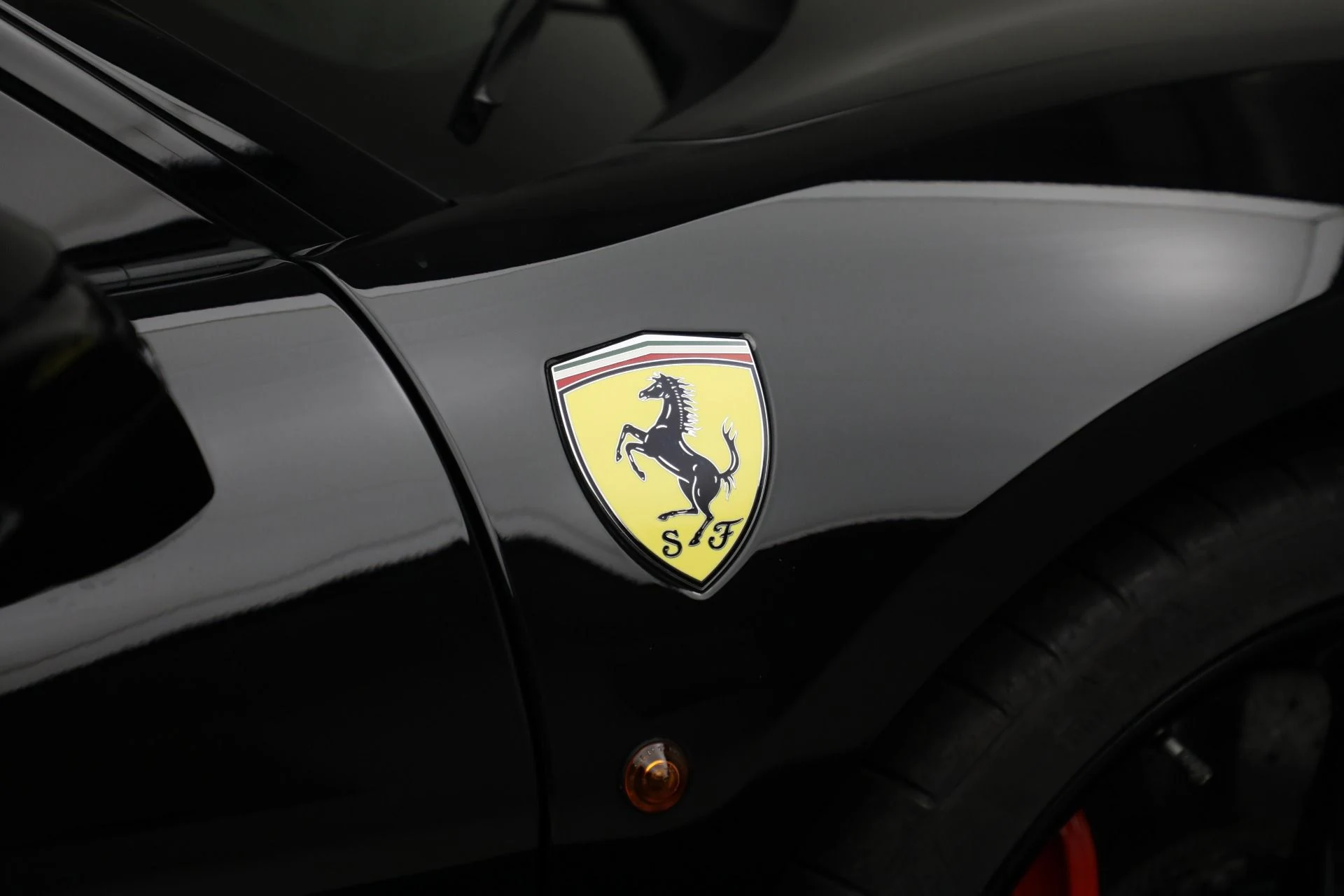 mph022_2125362398_Used_2018_Ferrari_488_GTB_1758305646_0cdda30d74