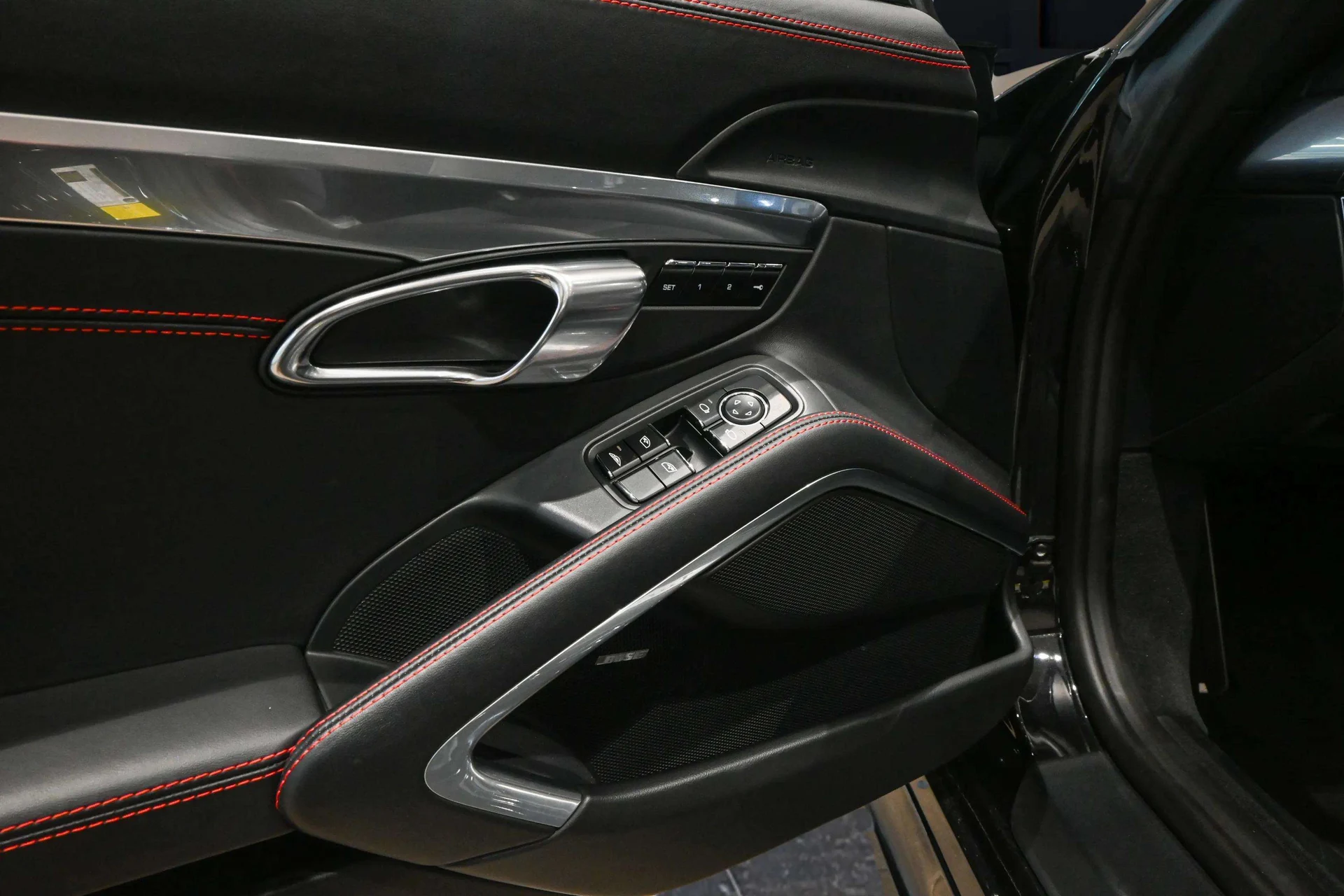 mph022_212673419_4c33e7f5_c070_4cfd_8423_662c5d762c23_078257d981