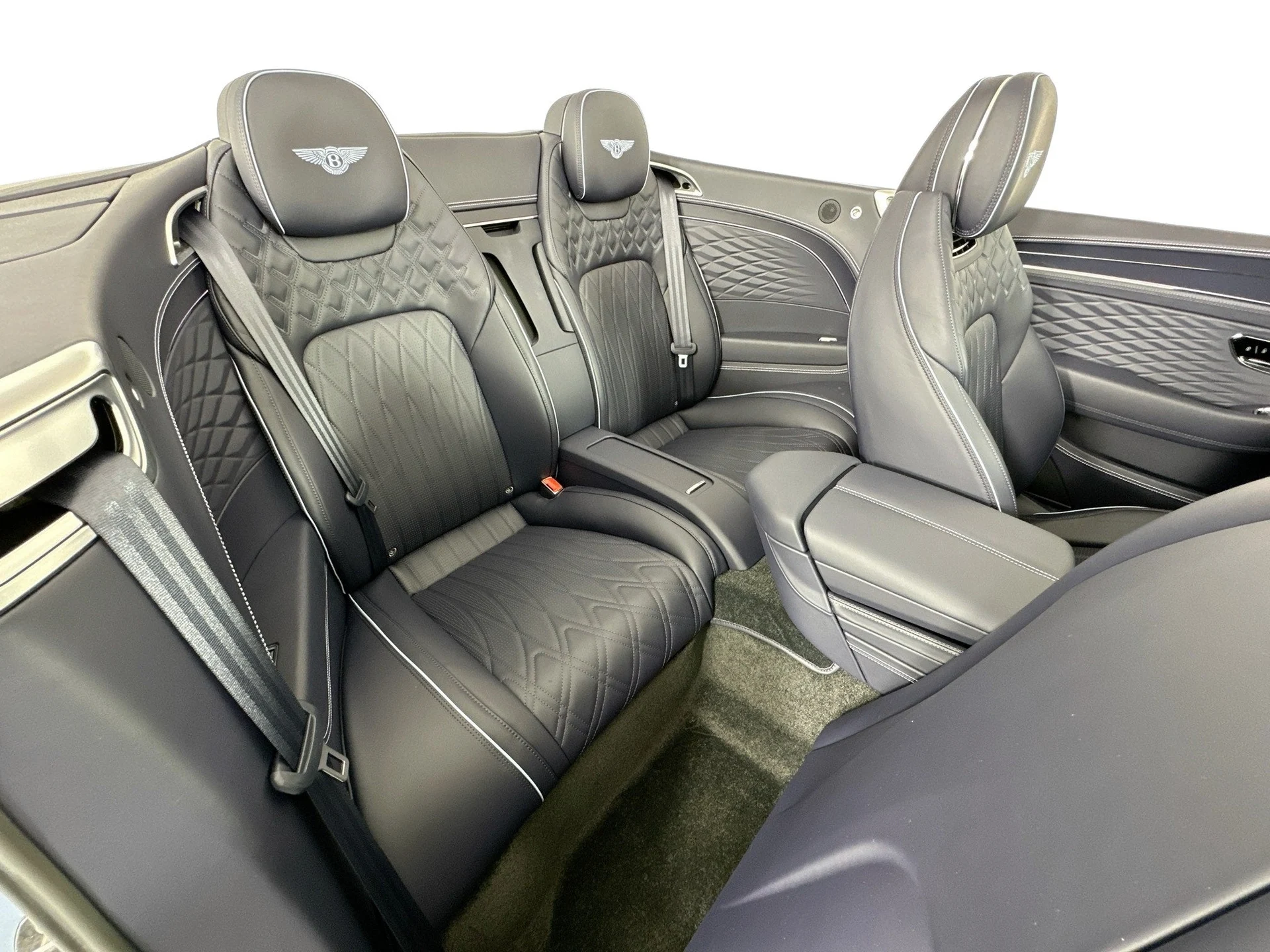 mph022_2129659351_23_39b46c40f3