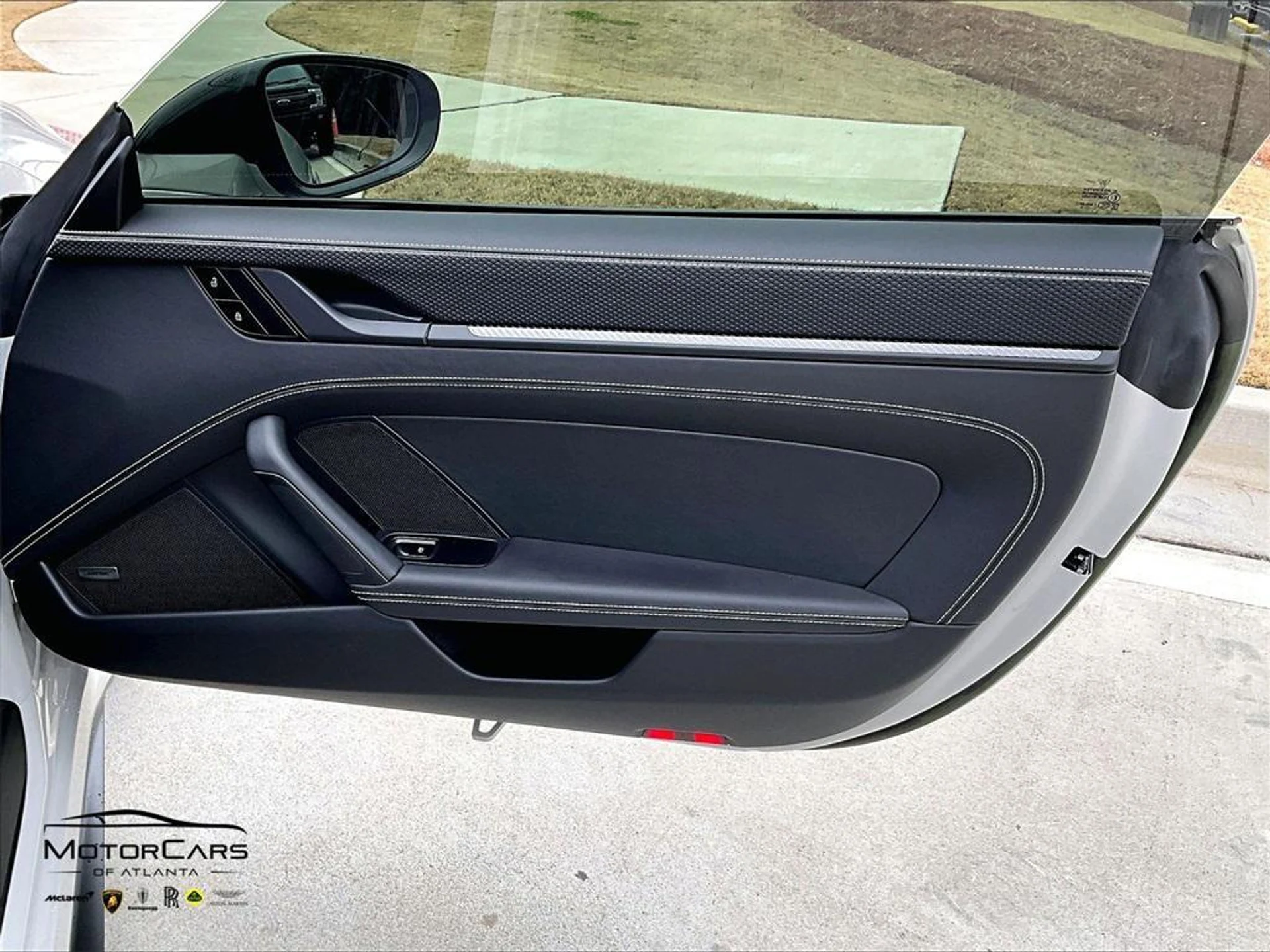 mph022_2131346306_T52_Sb_Qc05py_Jv783nifg9_RP_7_T_Jg_a8e87effc3