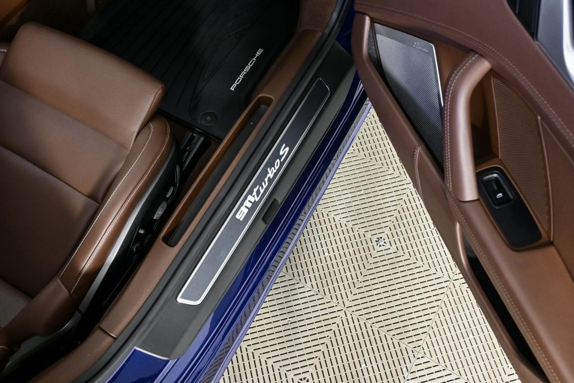 mph022_2133818345_af658fa29e9e7ae9e0b04b885e39260f_398ded196e