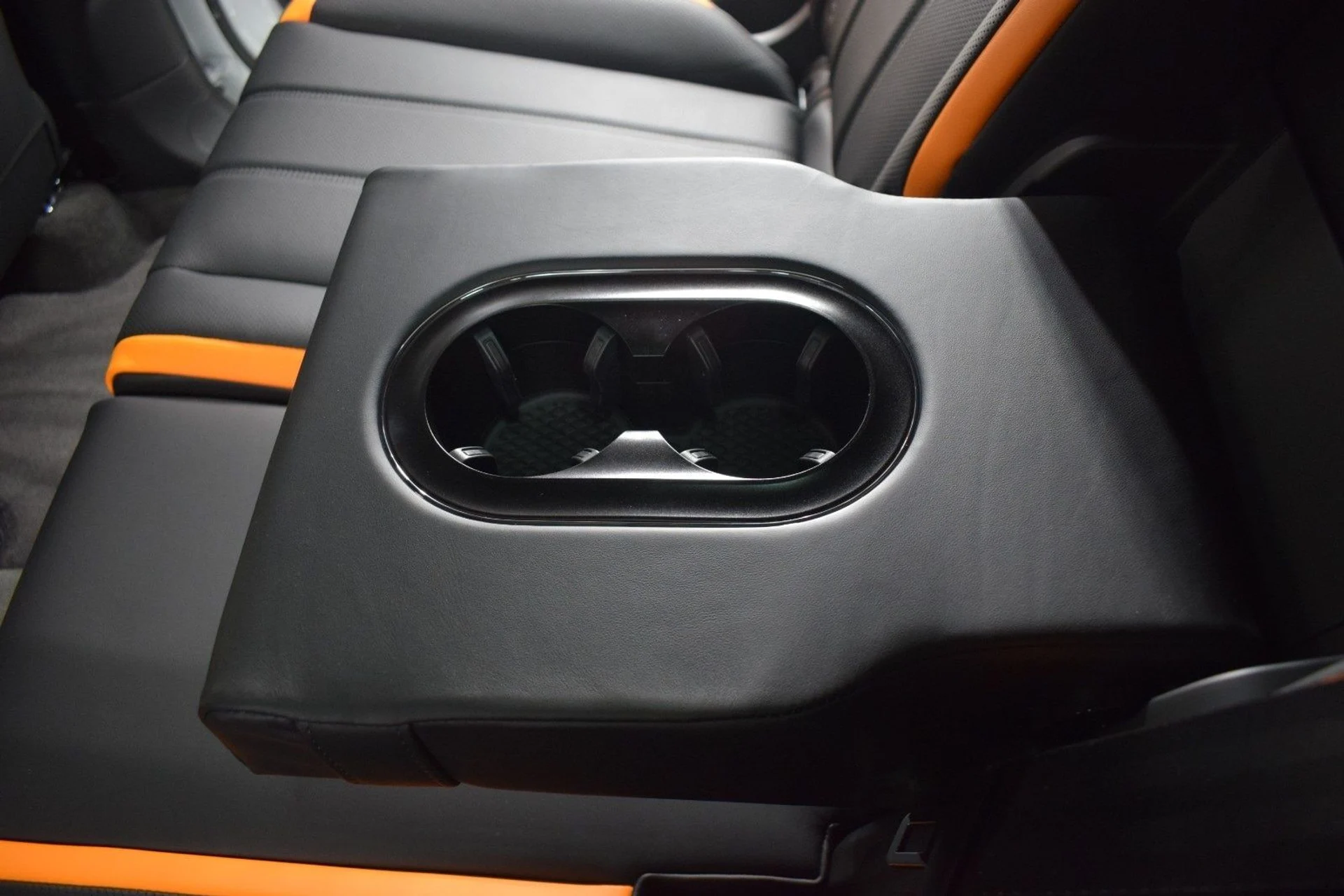 mph022_2140359387_ba652a9fec87b68cd55f997161472f51x_f1e16aa705