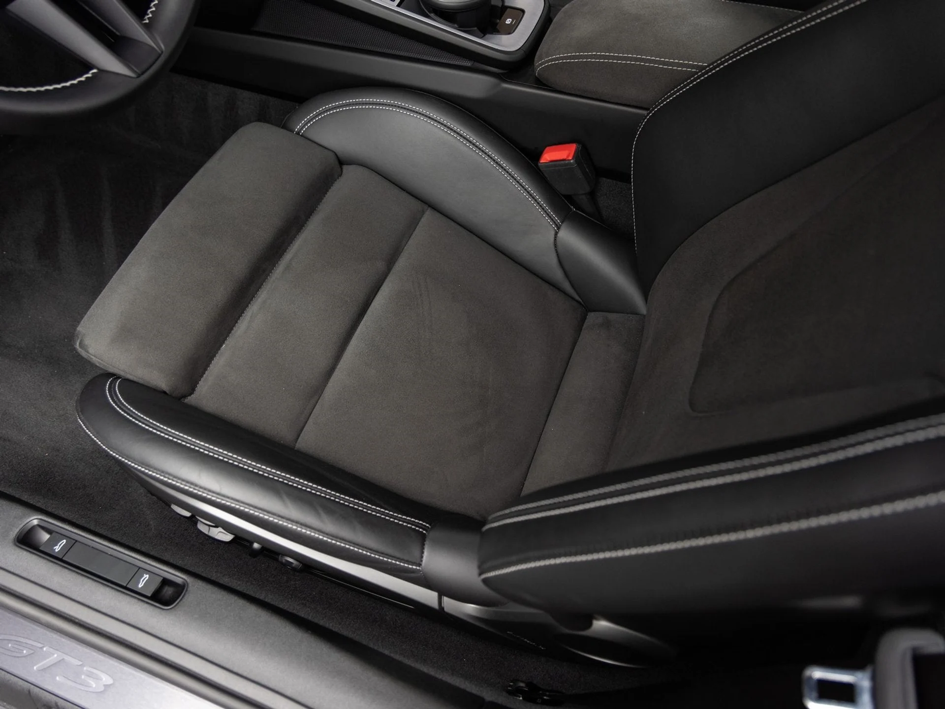 mph022_2140393563_23_a4da4cb311