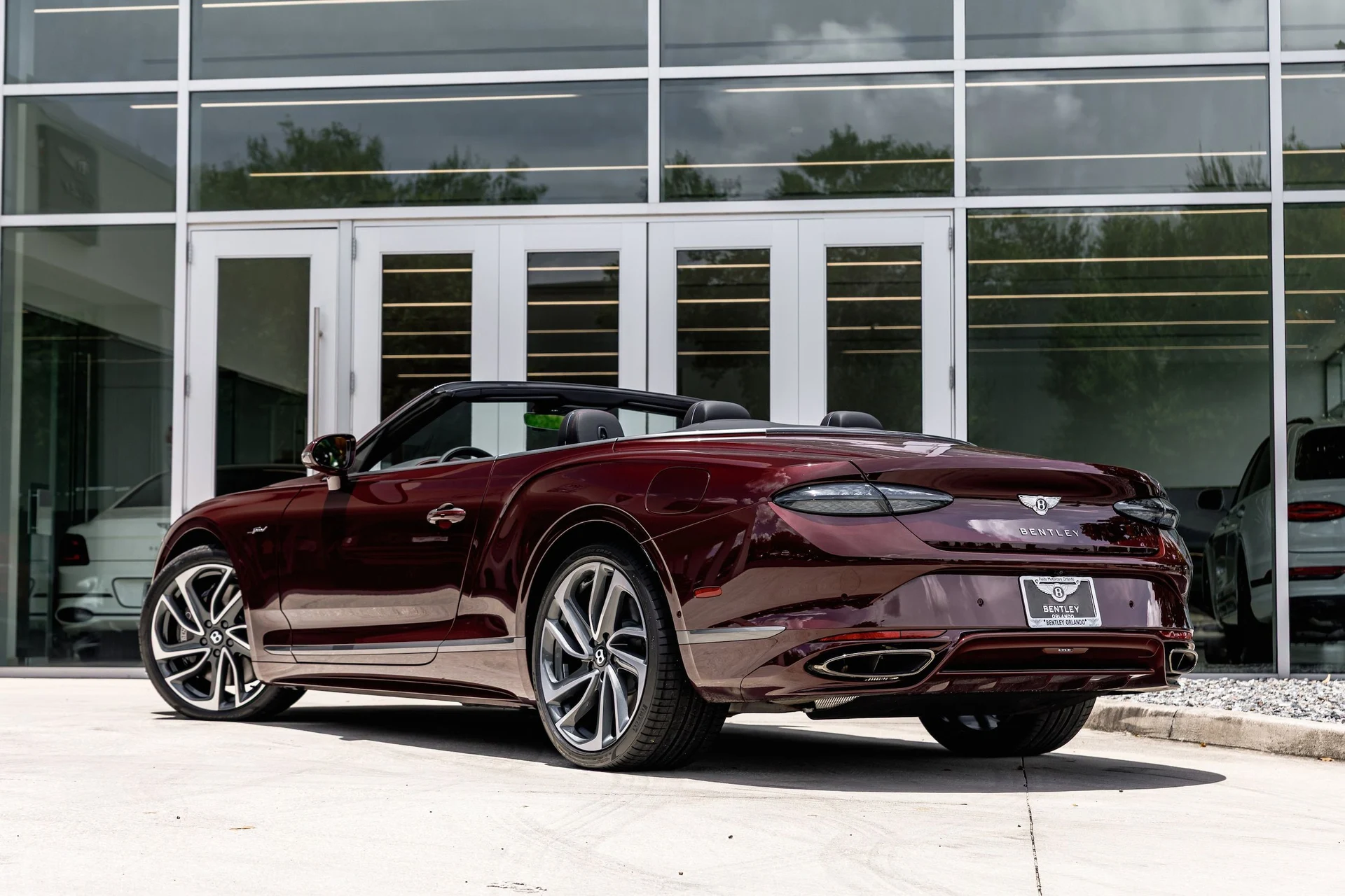 mph022_2142957552_c07488594e223035665570ddb280ed7bx_9097dd78cc