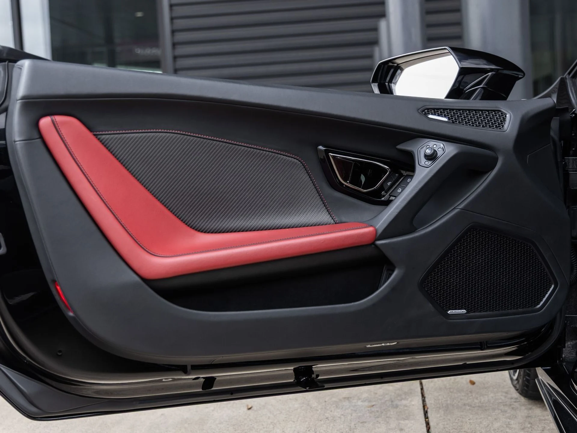 mph022_2146125943_23_916ba41939