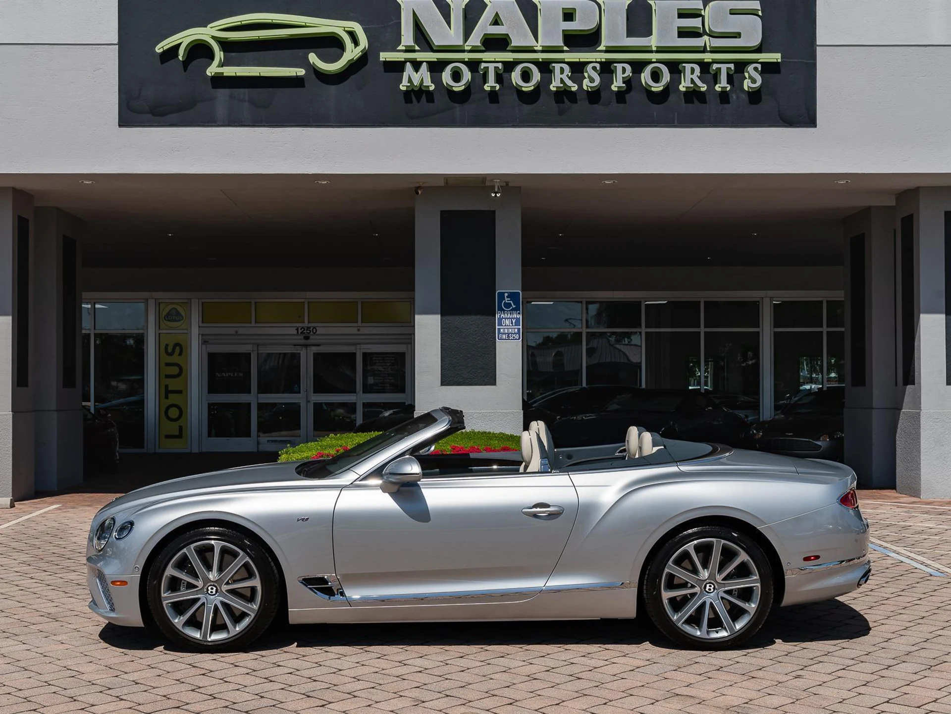 mph022_2147276933_Used_2022_Bentley_Continental_GTC_GT_V8_1777583147_0b9b0d4010